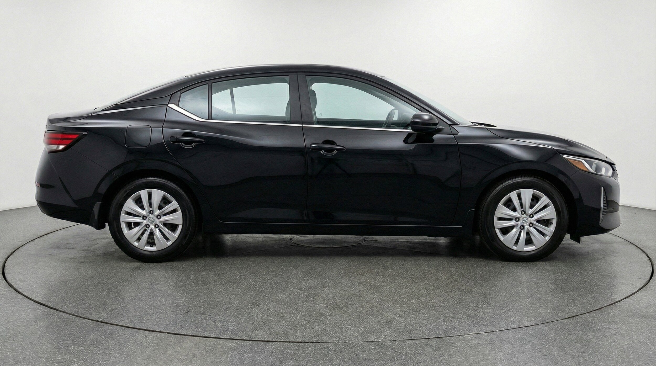 Thumbnail: 2025 Nissan Sentra - 11