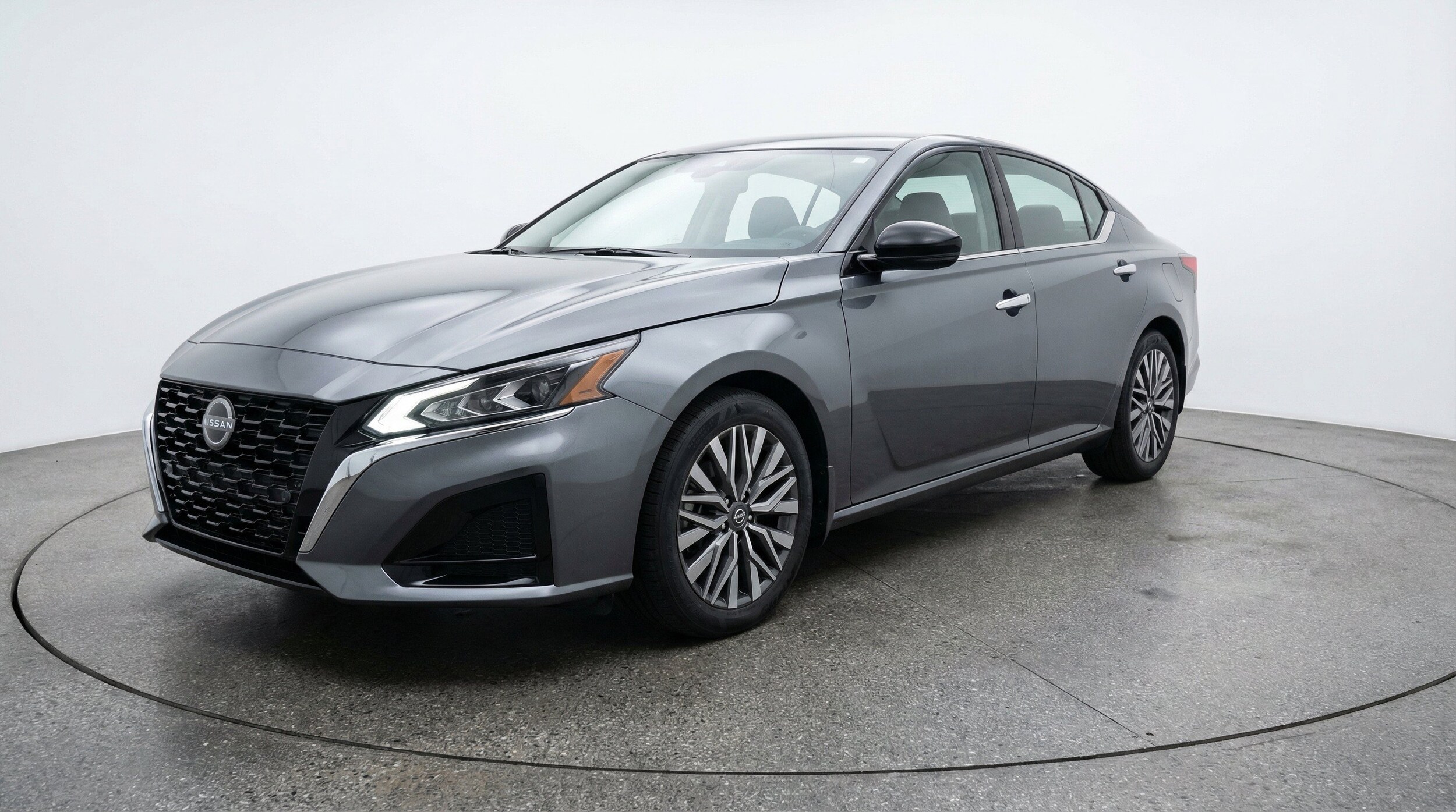 Thumbnail: 2025 Nissan Altima - 3
