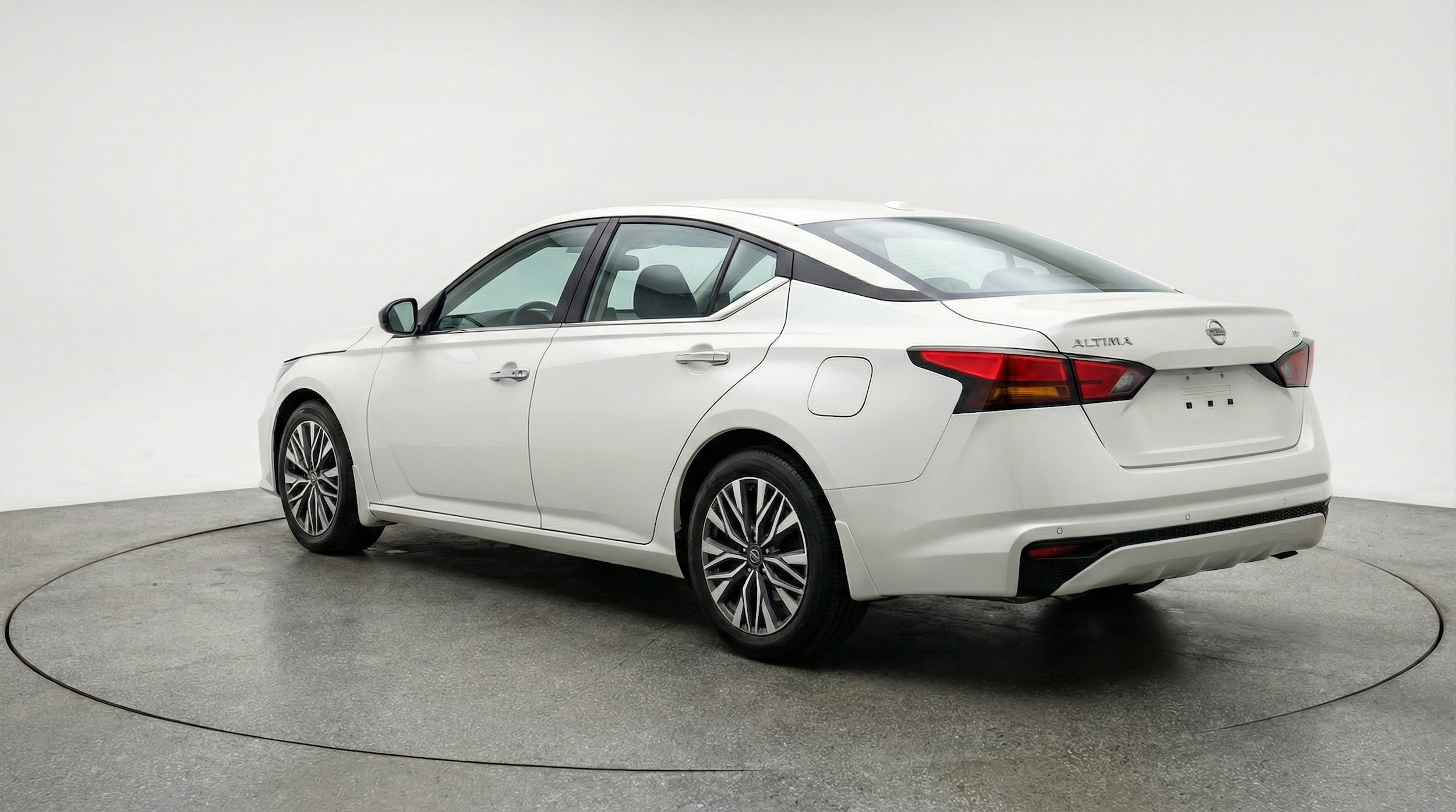 Thumbnail: 2025 Nissan Altima - 5