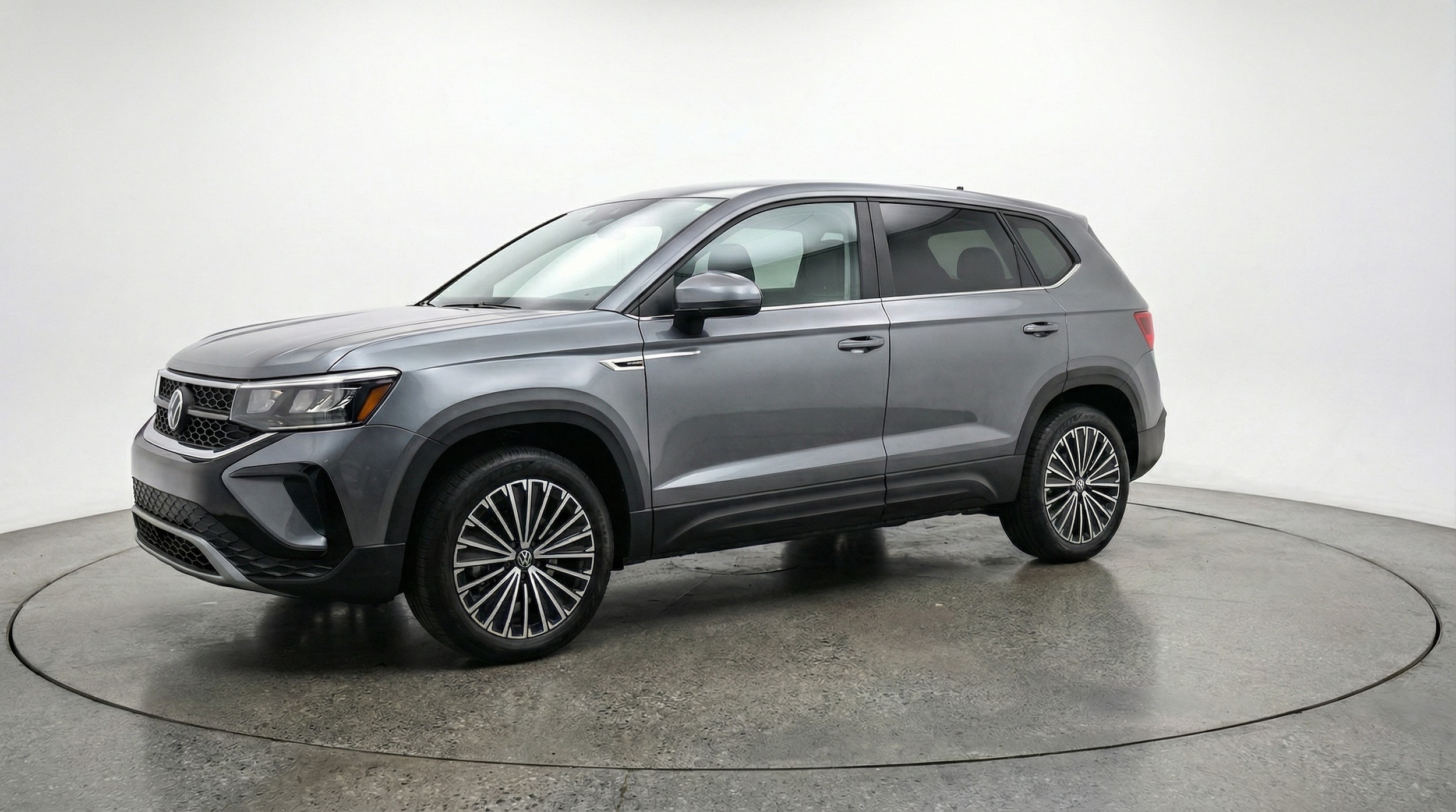 Thumbnail: 2025 Volkswagen Taos - 3