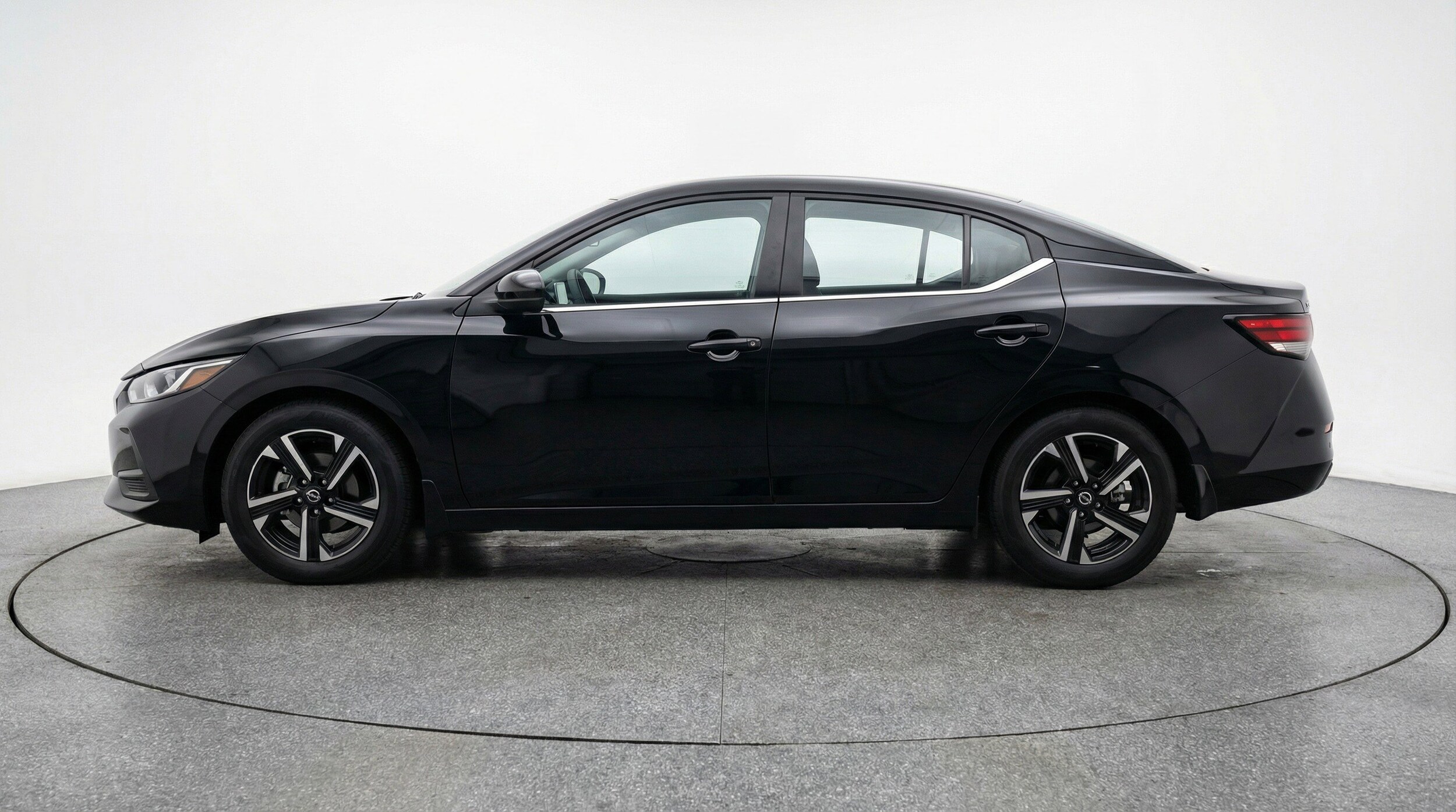 Thumbnail: 2025 Nissan Sentra - 5