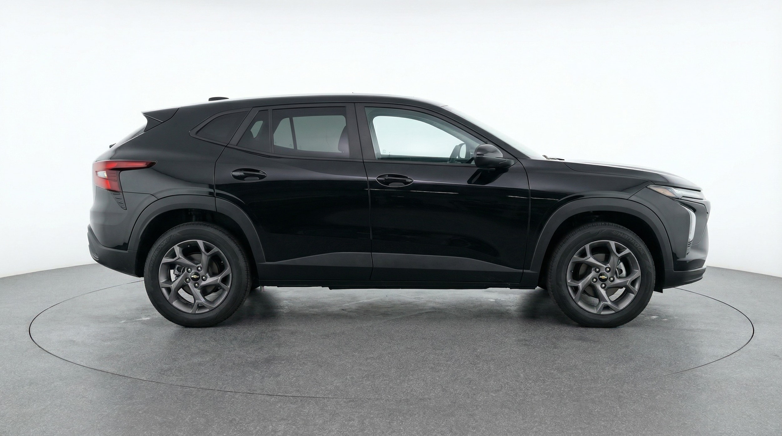 Thumbnail: 2025 Chevrolet Trax - 8