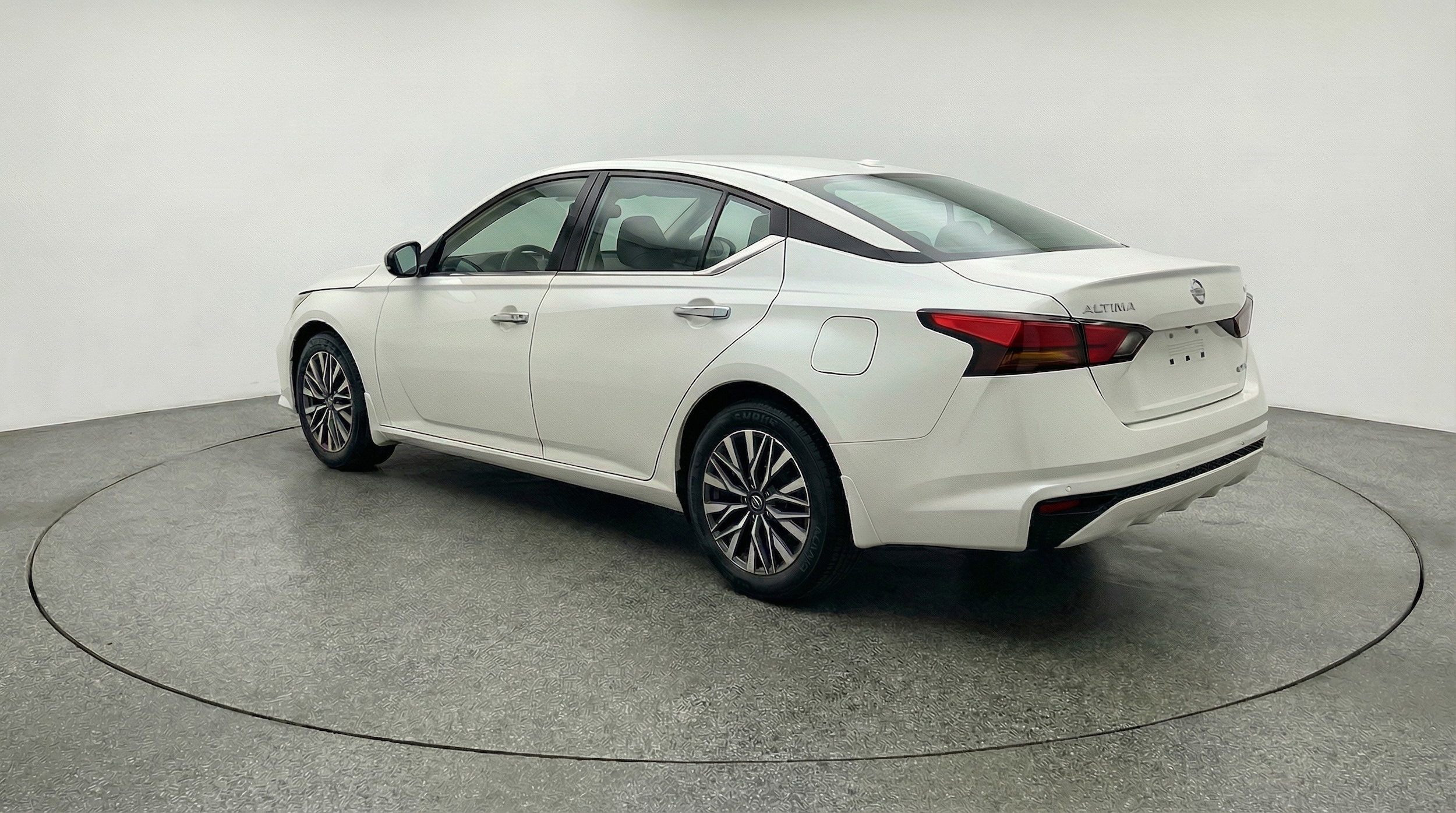 Thumbnail: 2025 Nissan Altima - 5