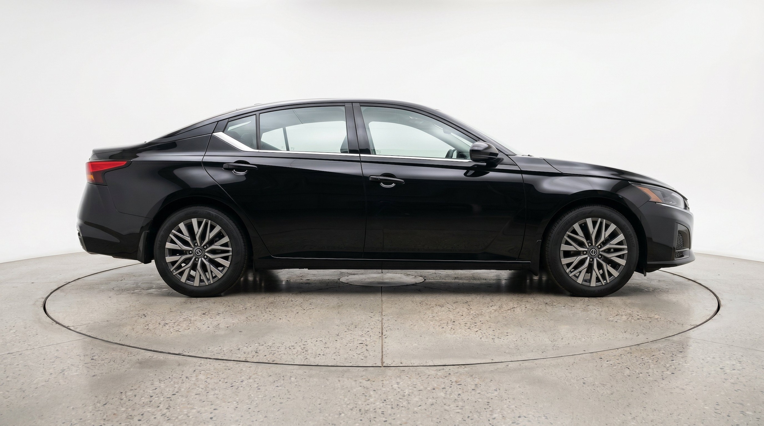 Thumbnail: 2025 Nissan Altima - 11