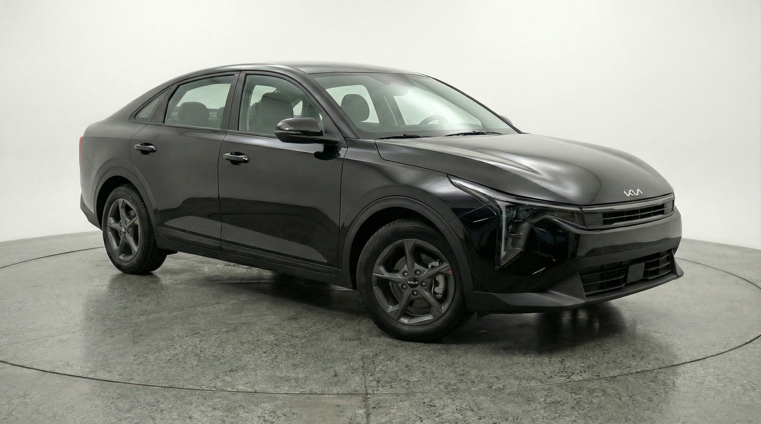 Thumbnail: 2025 Kia K4 - 1