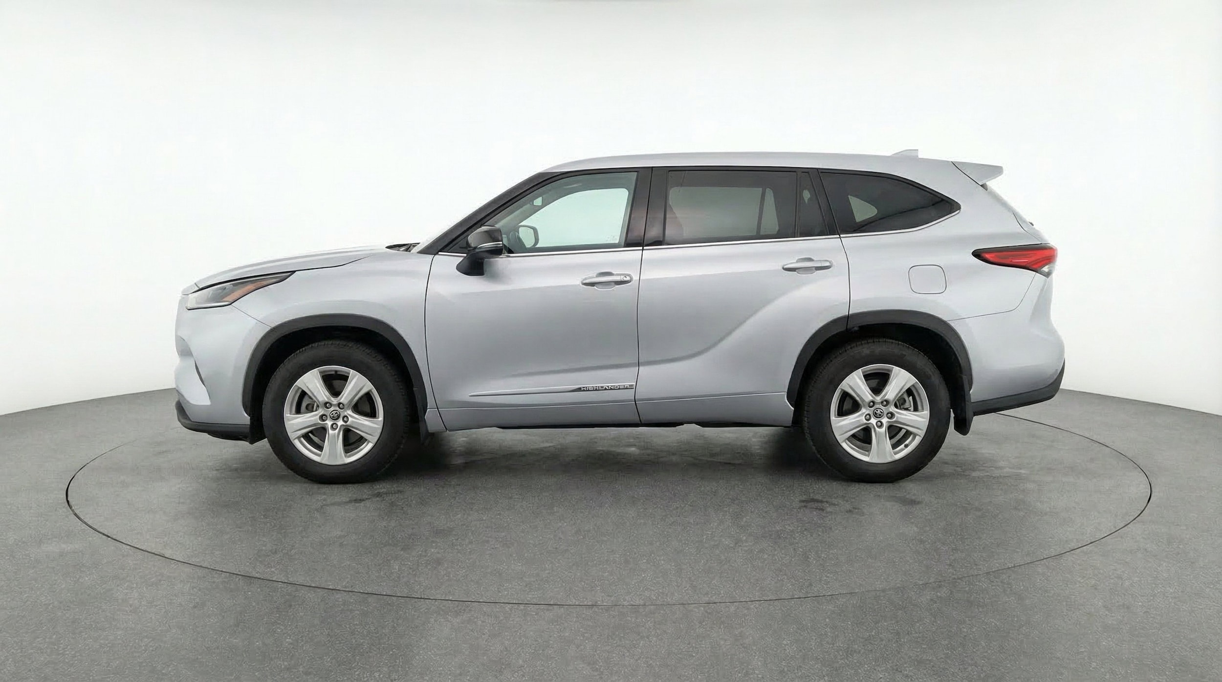 Thumbnail: 2025 Toyota Highlander - 5
