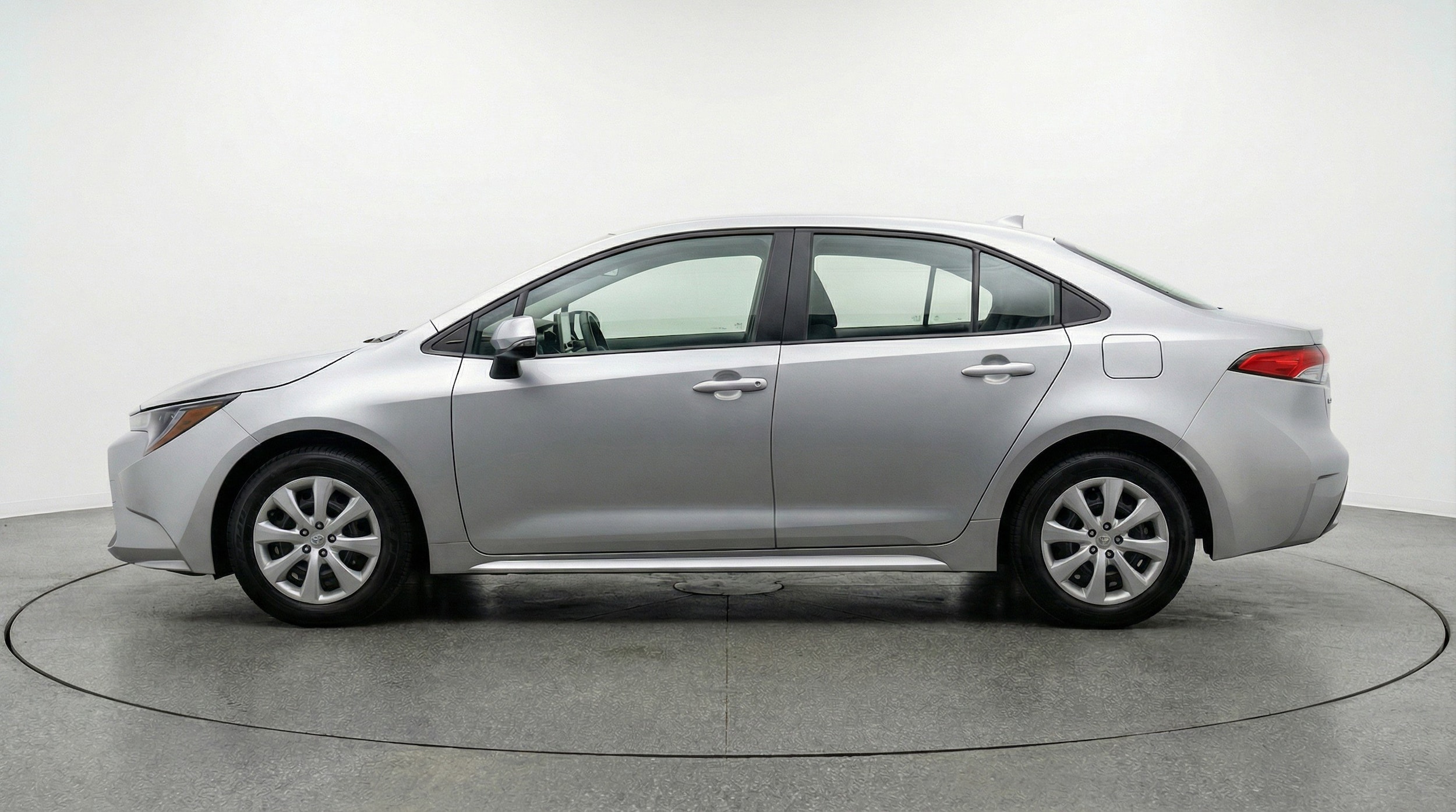 Thumbnail: 2025 Toyota Corolla - 5