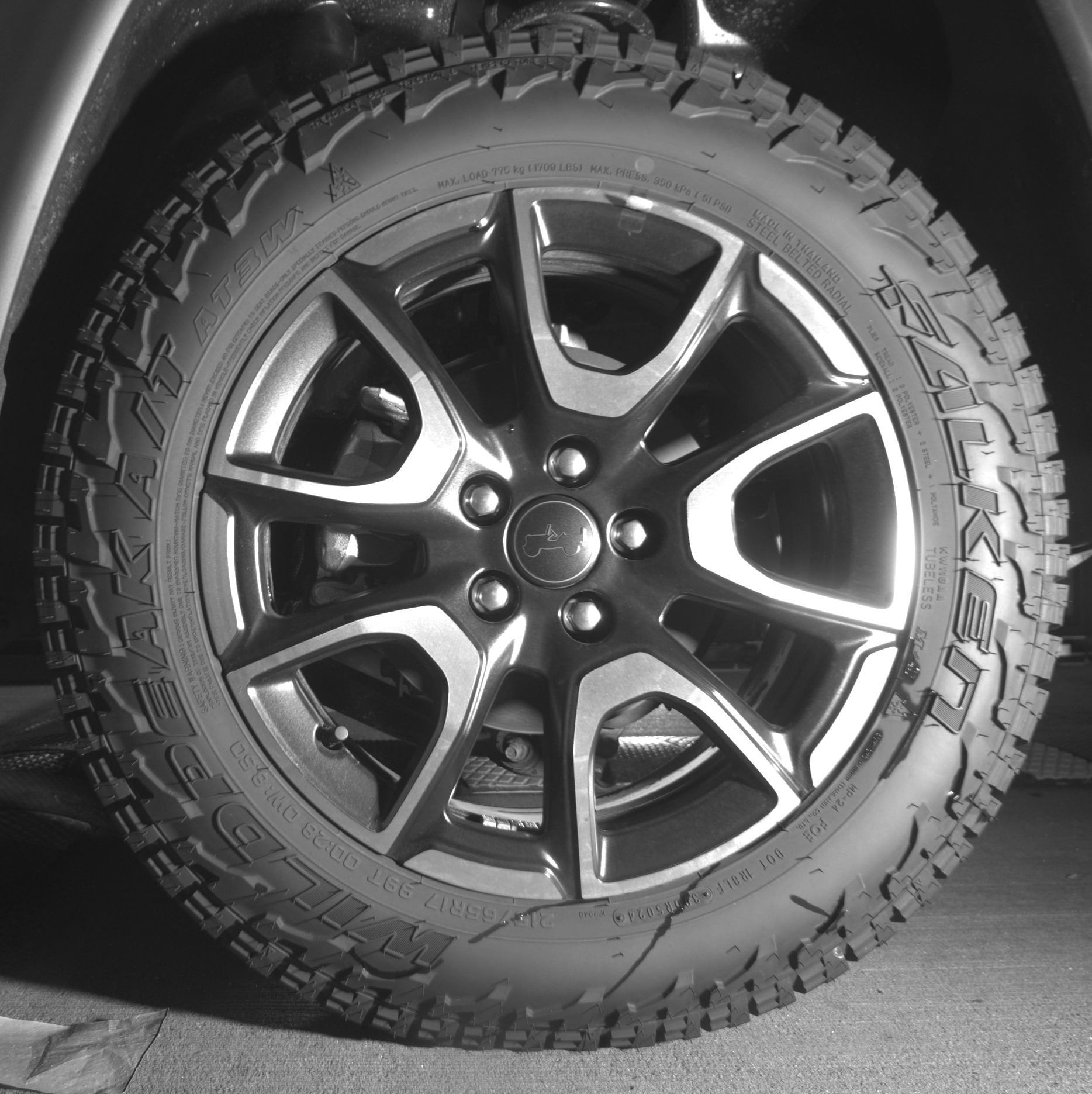 Thumbnail: 2025 Jeep Compass - 14