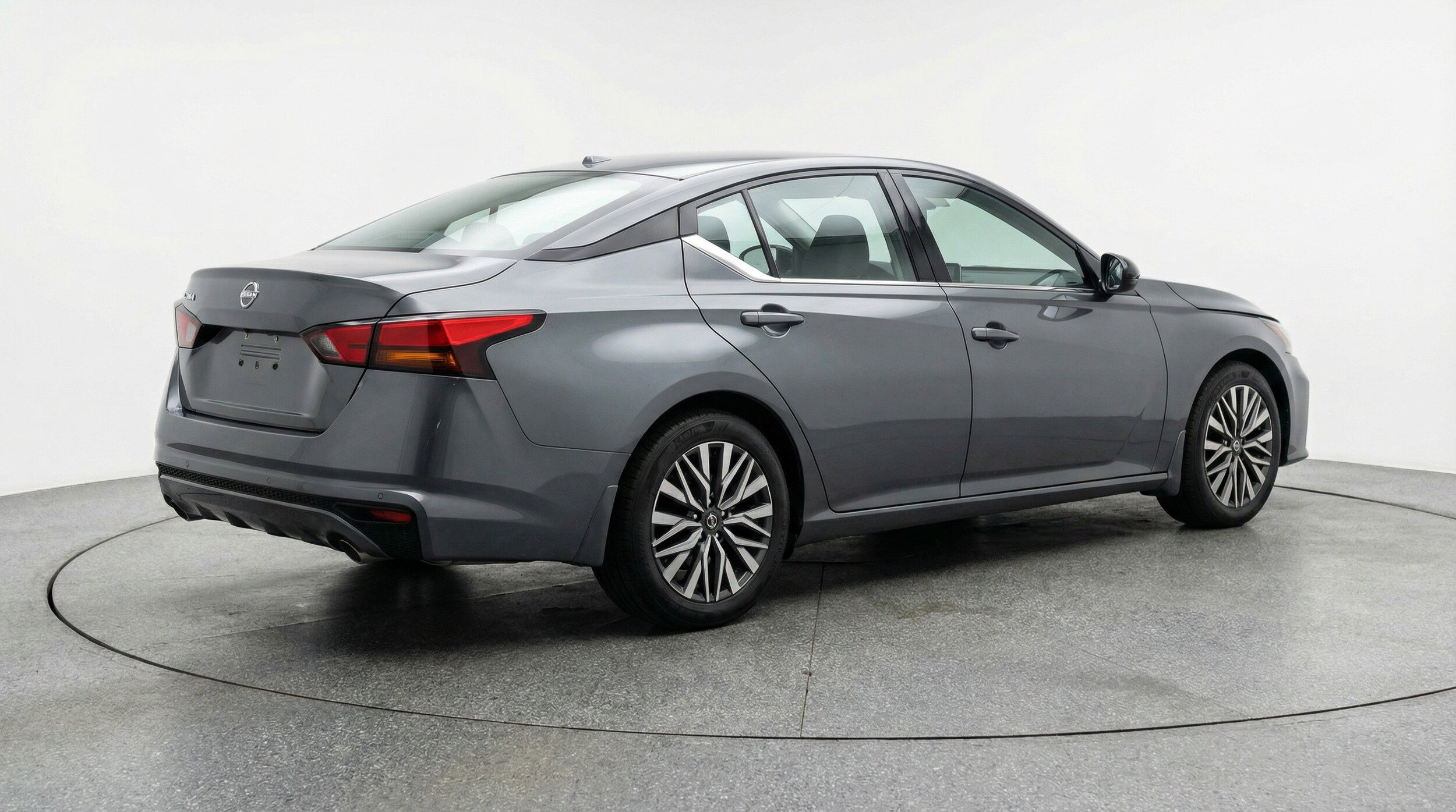 Thumbnail: 2025 Nissan Altima - 9