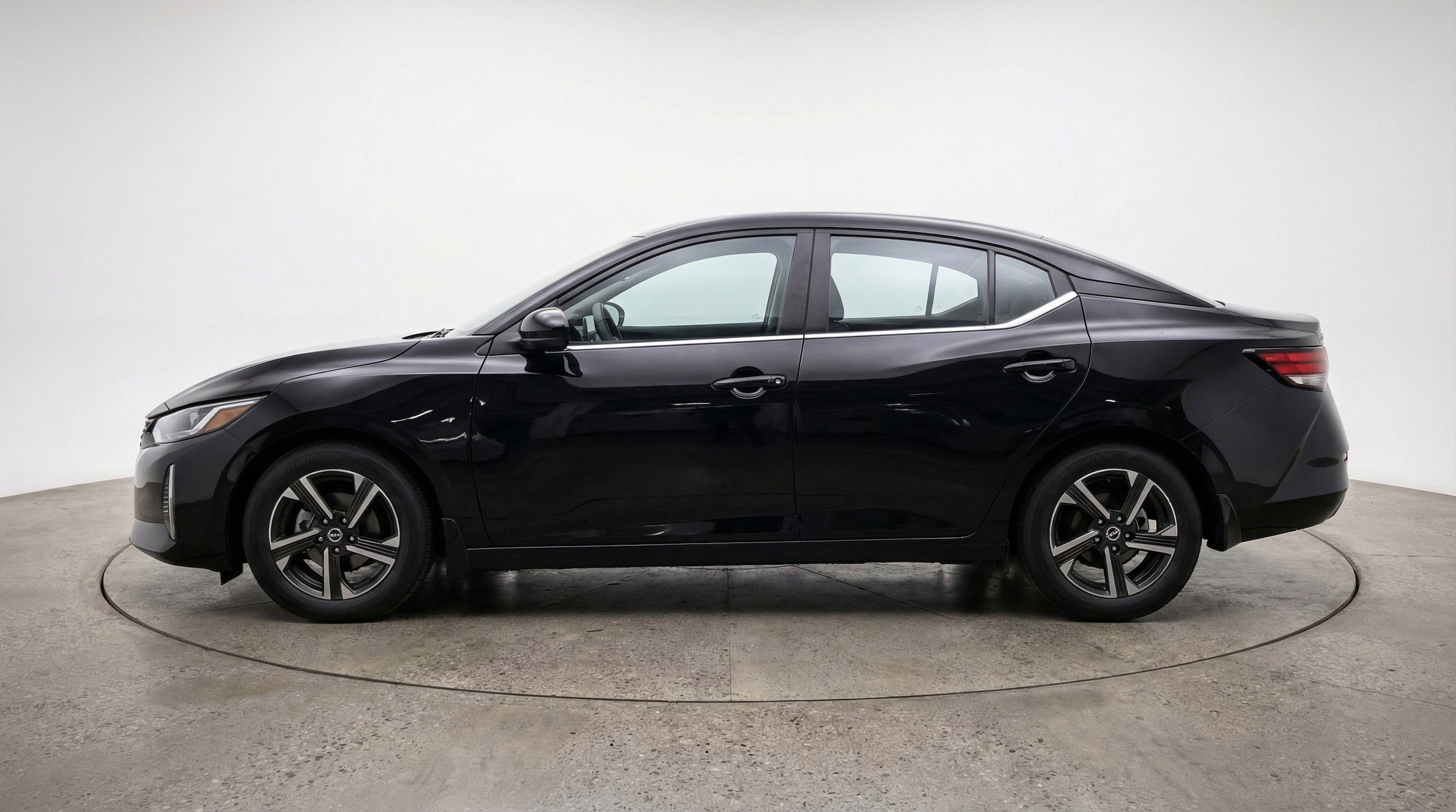 Thumbnail: 2025 Nissan Sentra - 5