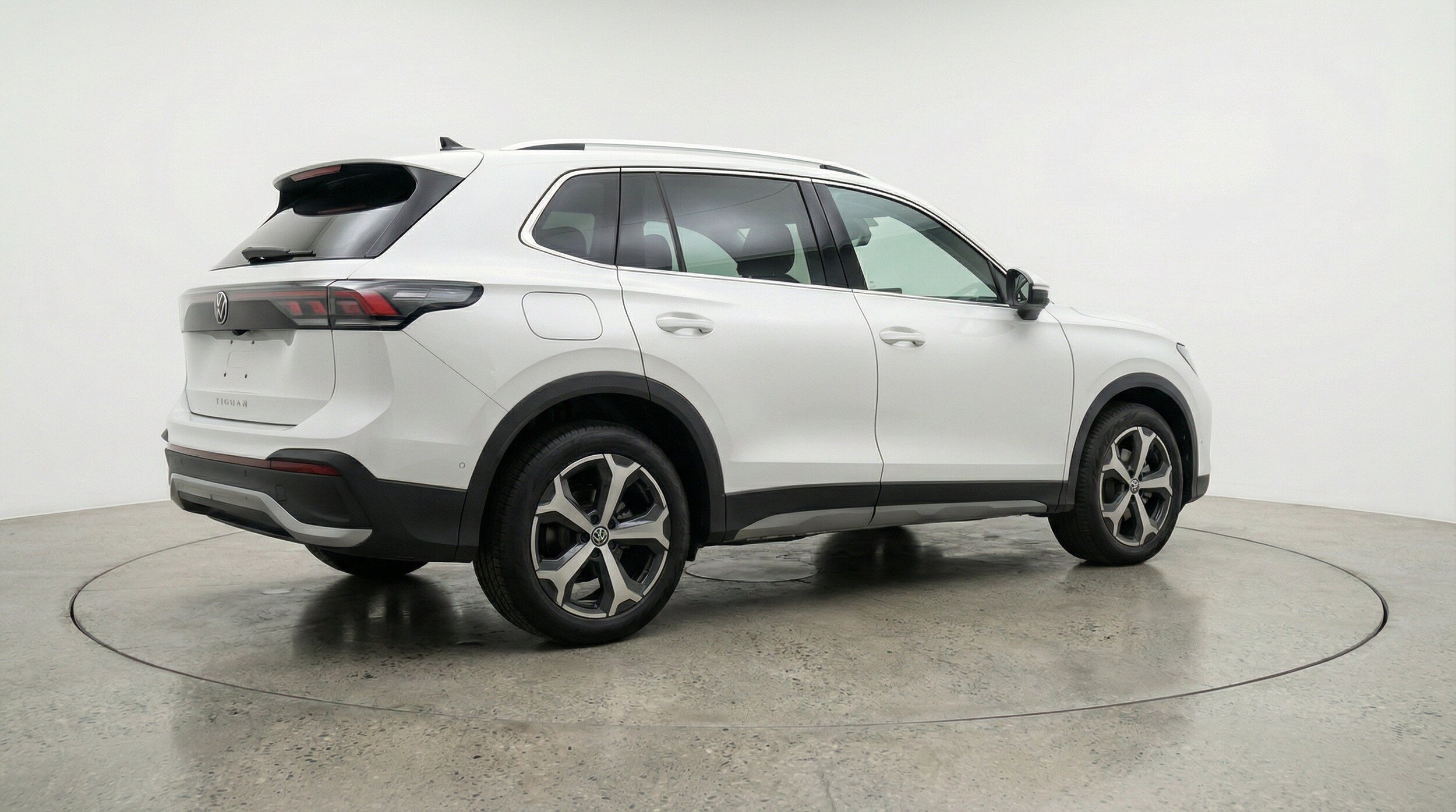 Thumbnail: 2026 Volkswagen Tiguan - 9