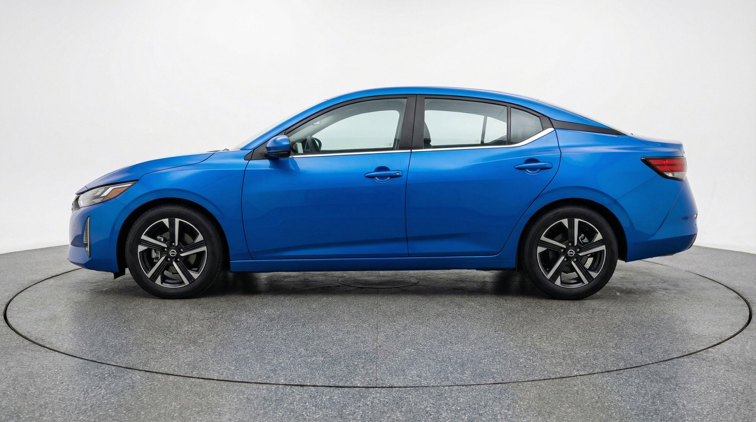 Thumbnail: 2025 Nissan Sentra - 5