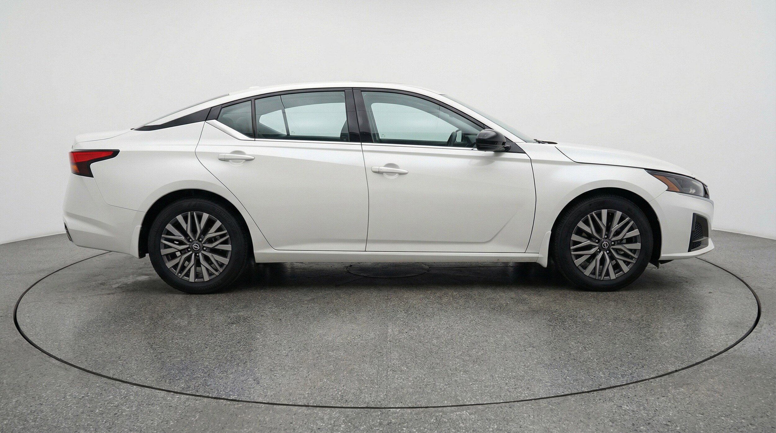 Thumbnail: 2025 Nissan Altima - 11