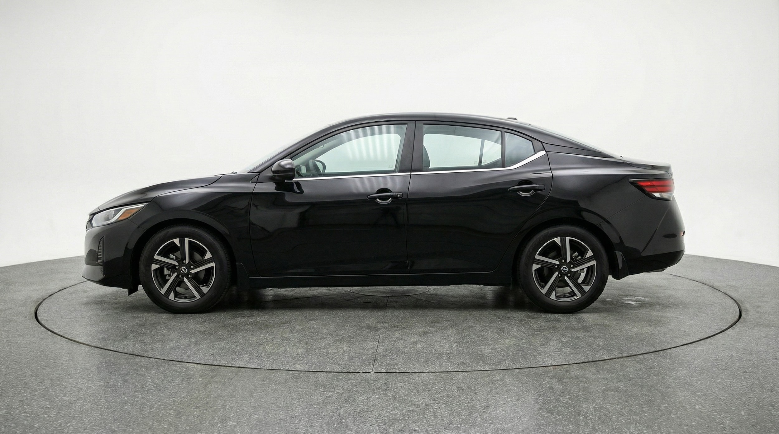 Thumbnail: 2025 Nissan Sentra - 4