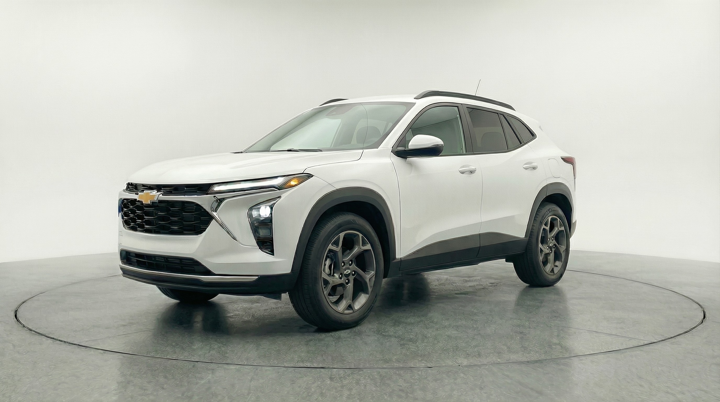 Thumbnail: 2025 Chevrolet Trax - 3