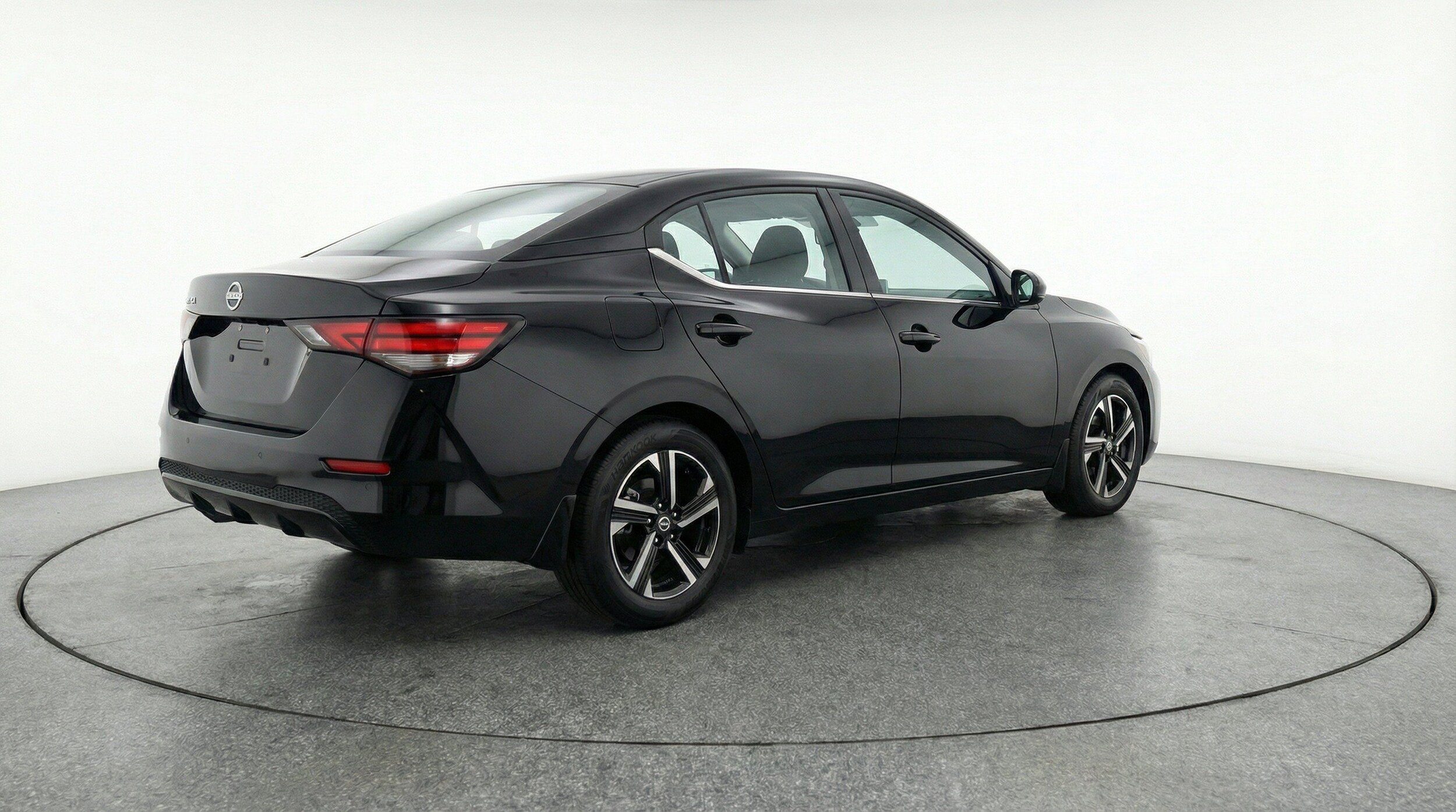 Thumbnail: 2025 Nissan Sentra - 9
