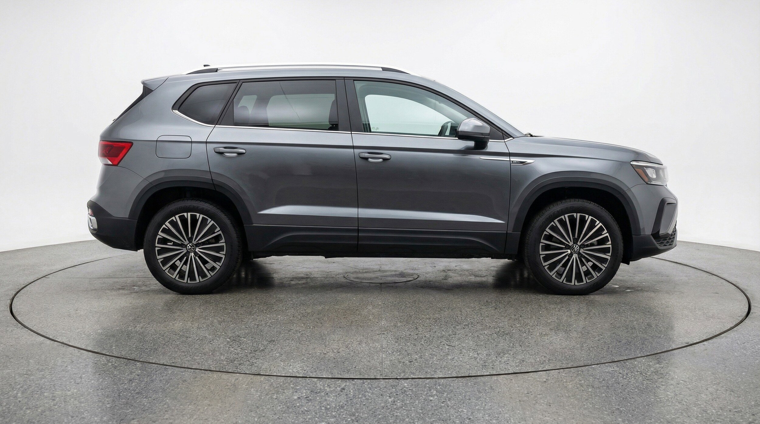 Thumbnail: 2025 Volkswagen Taos - 11