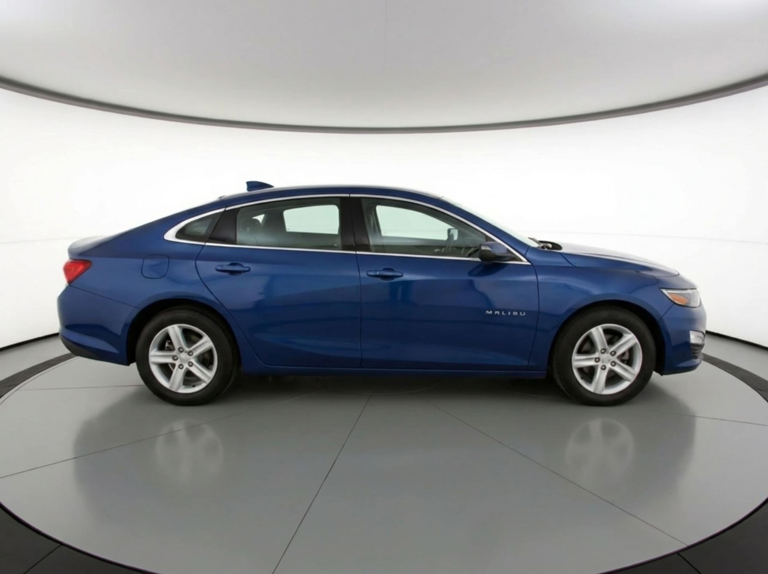 Thumbnail: 2024 Chevrolet Malibu - 8