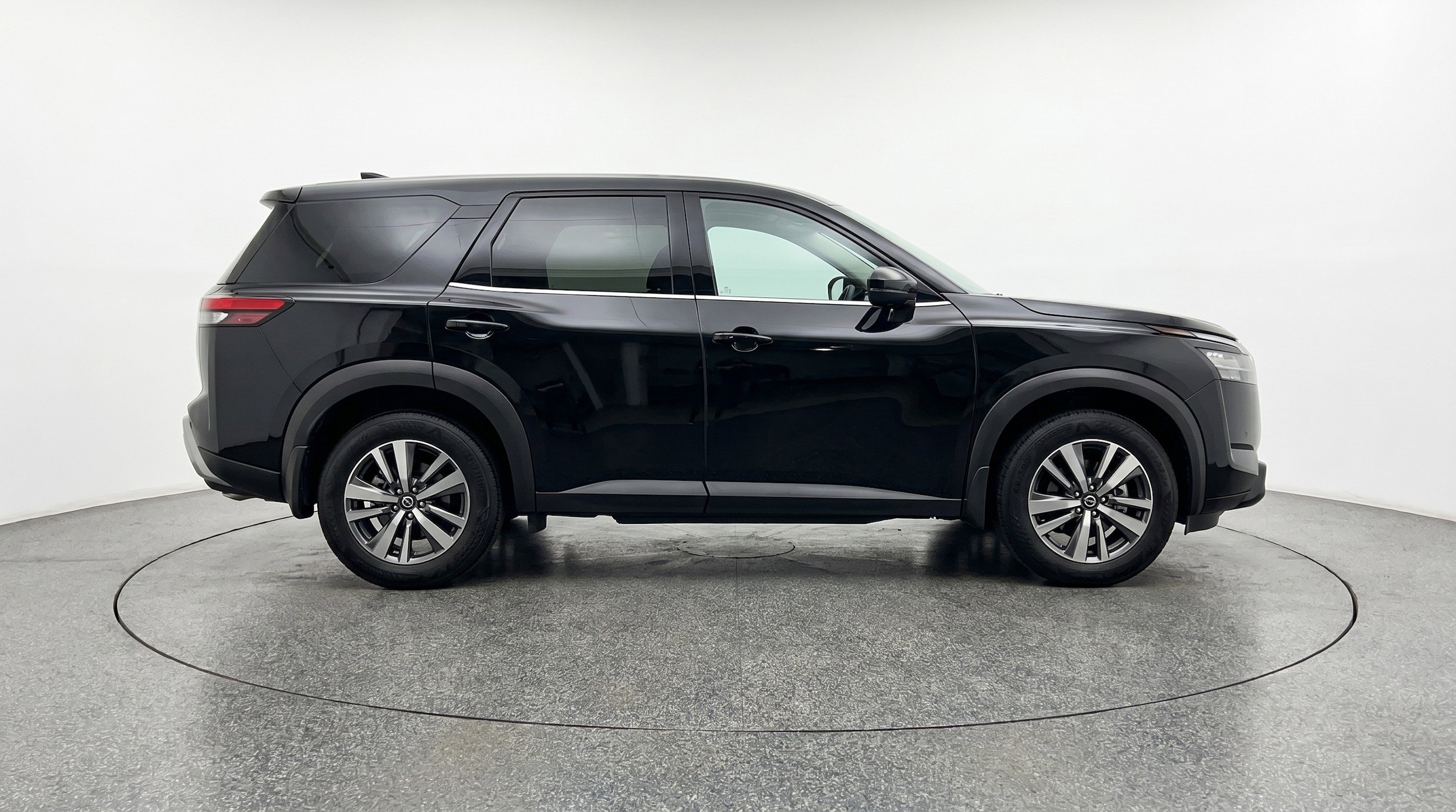 Thumbnail: 2025 Nissan Pathfinder - 11