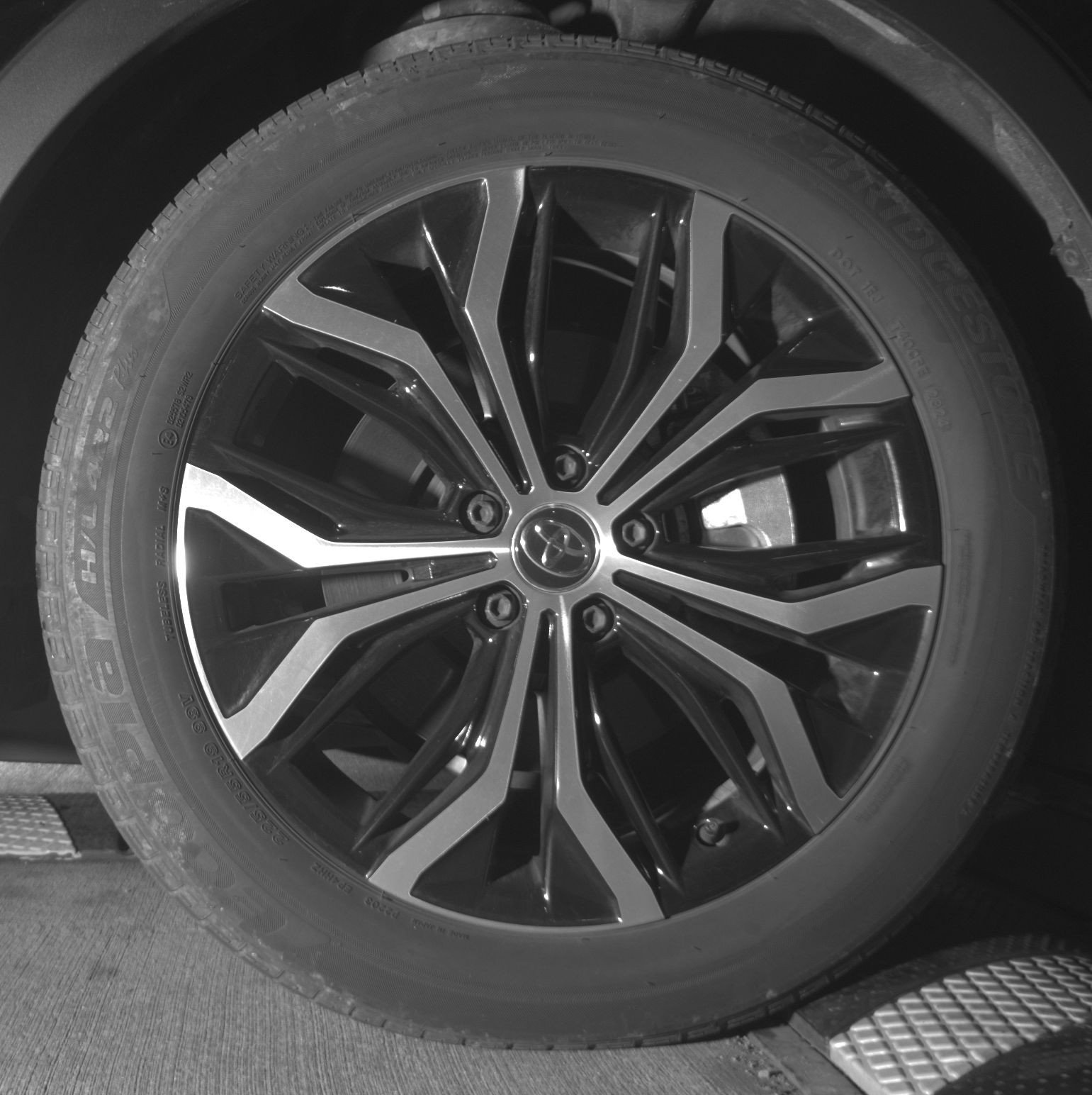 Thumbnail: 2025 Toyota Crown - 15