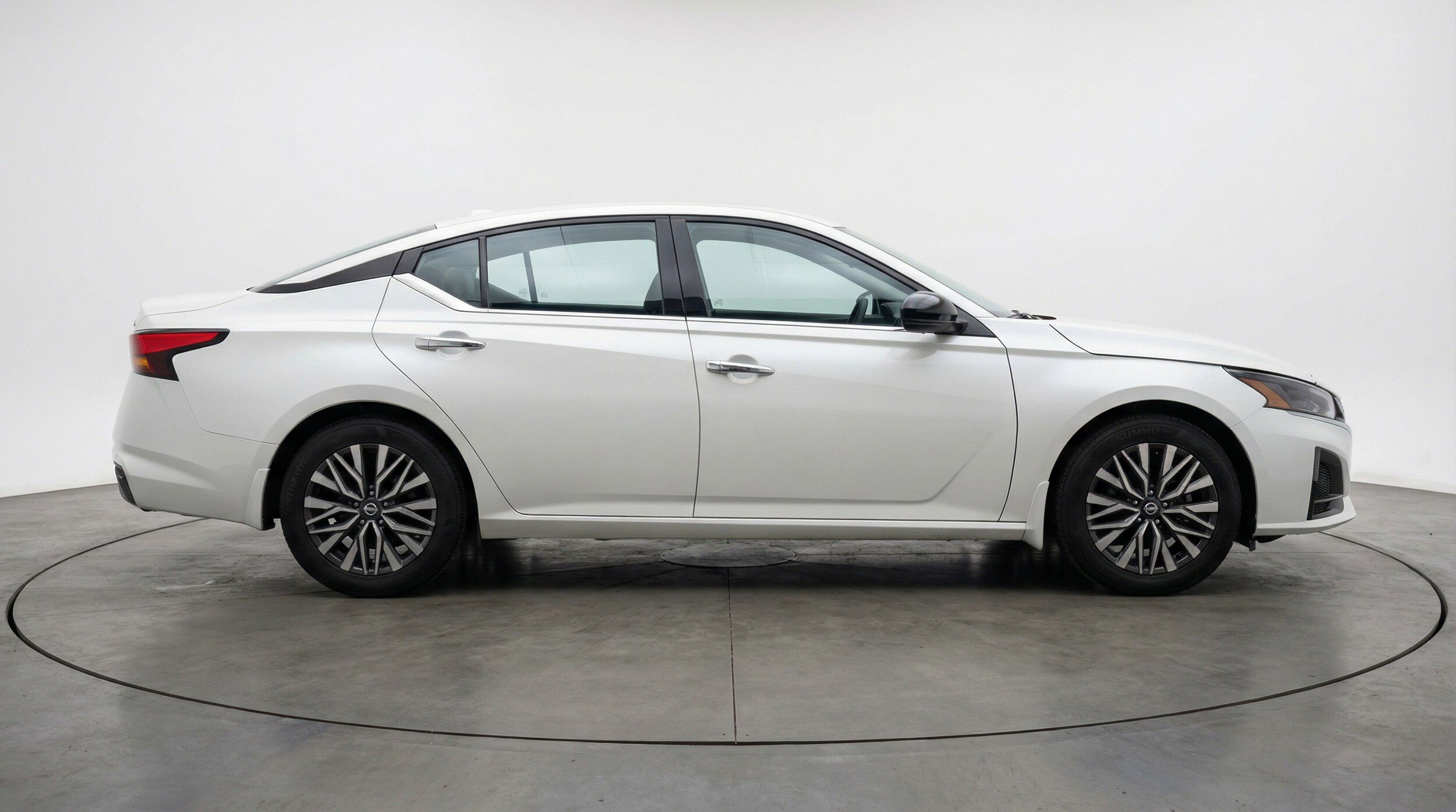 Thumbnail: 2025 Nissan Altima - 11