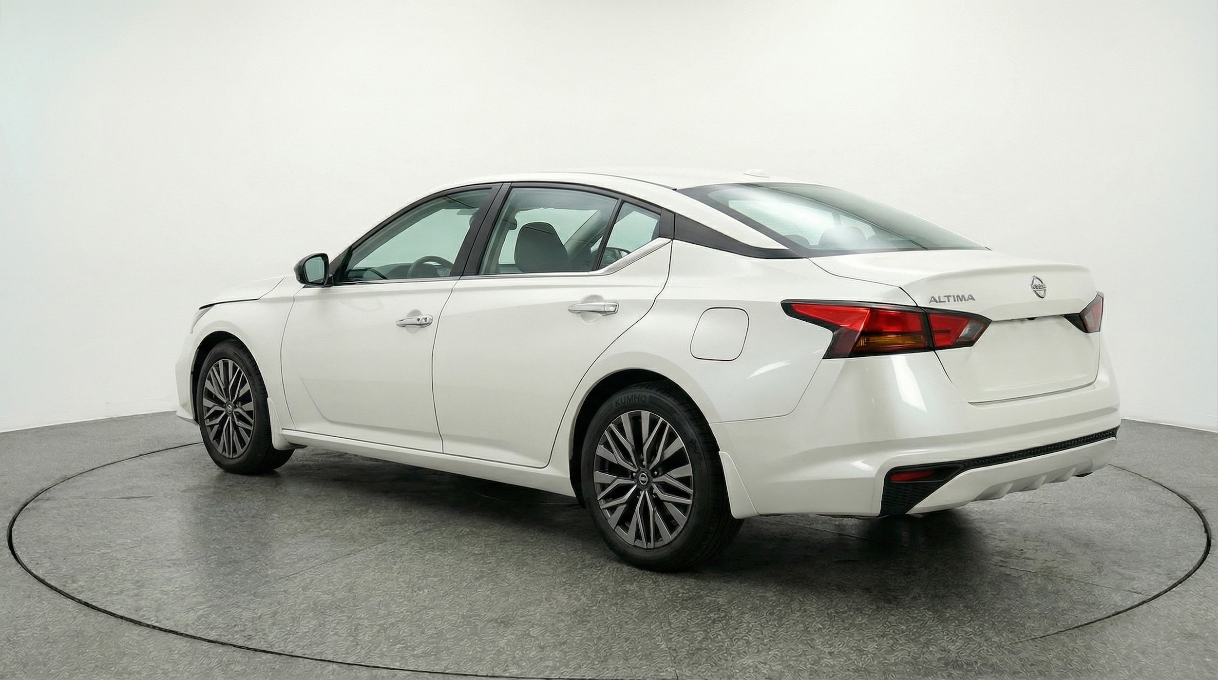 Thumbnail: 2025 Nissan Altima - 5