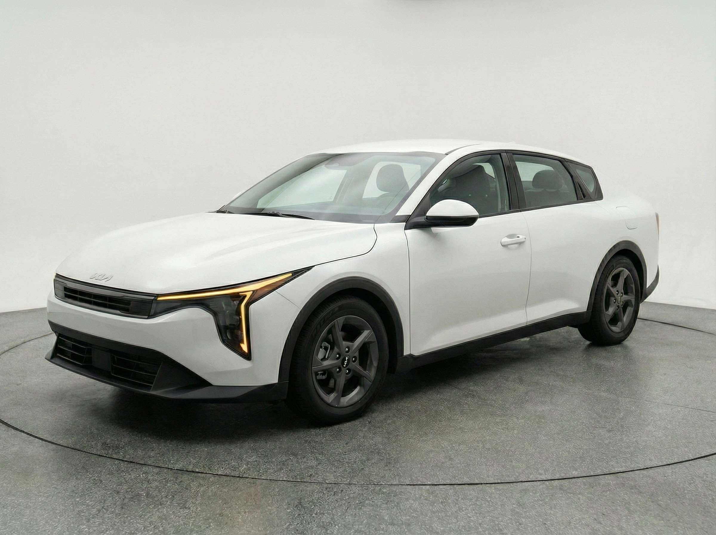 Thumbnail: 2025 Kia K4 - 3