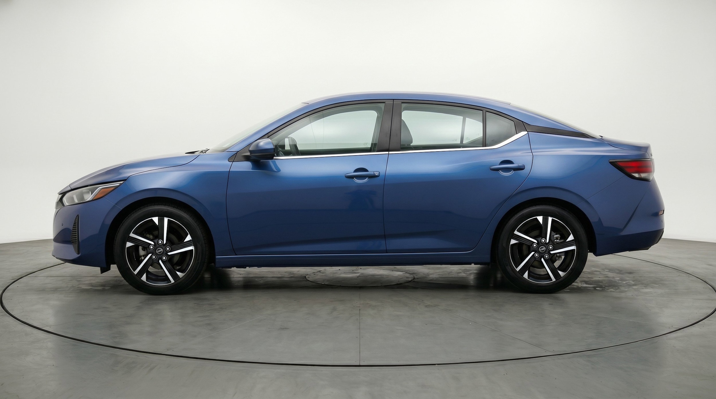 Thumbnail: 2025 Nissan Sentra - 5