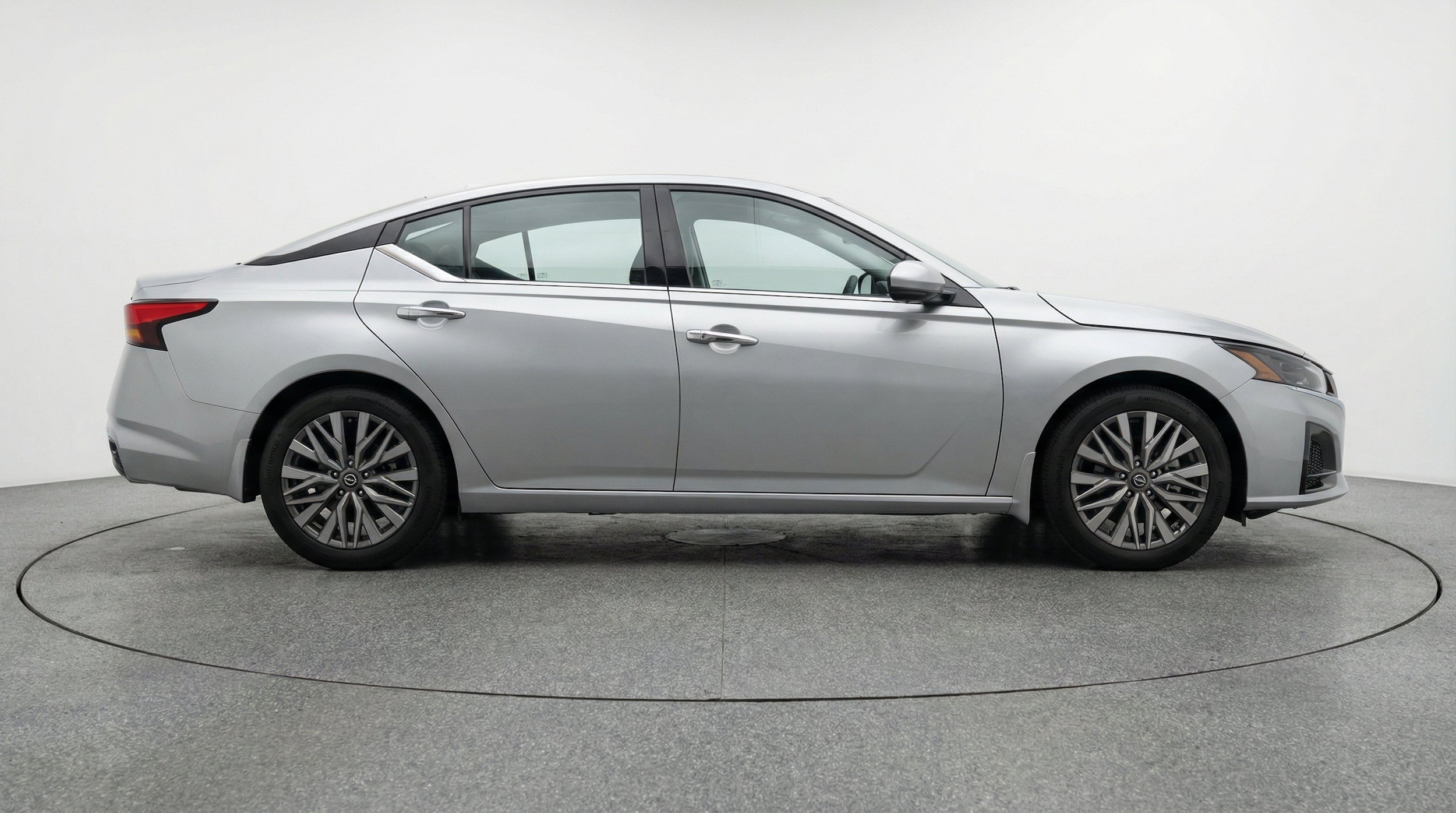 Thumbnail: 2025 Nissan Altima - 11