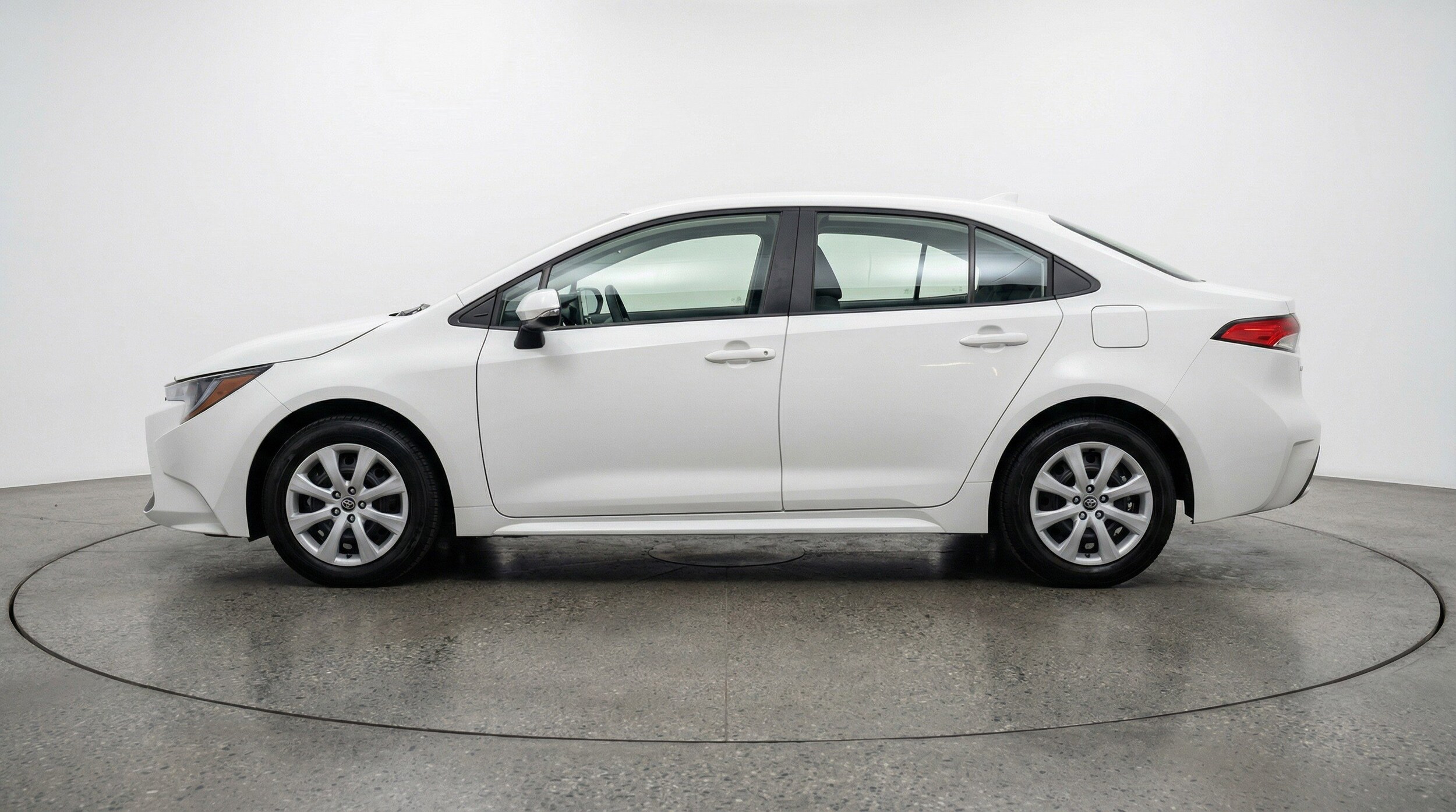 Thumbnail: 2025 Toyota Corolla - 5