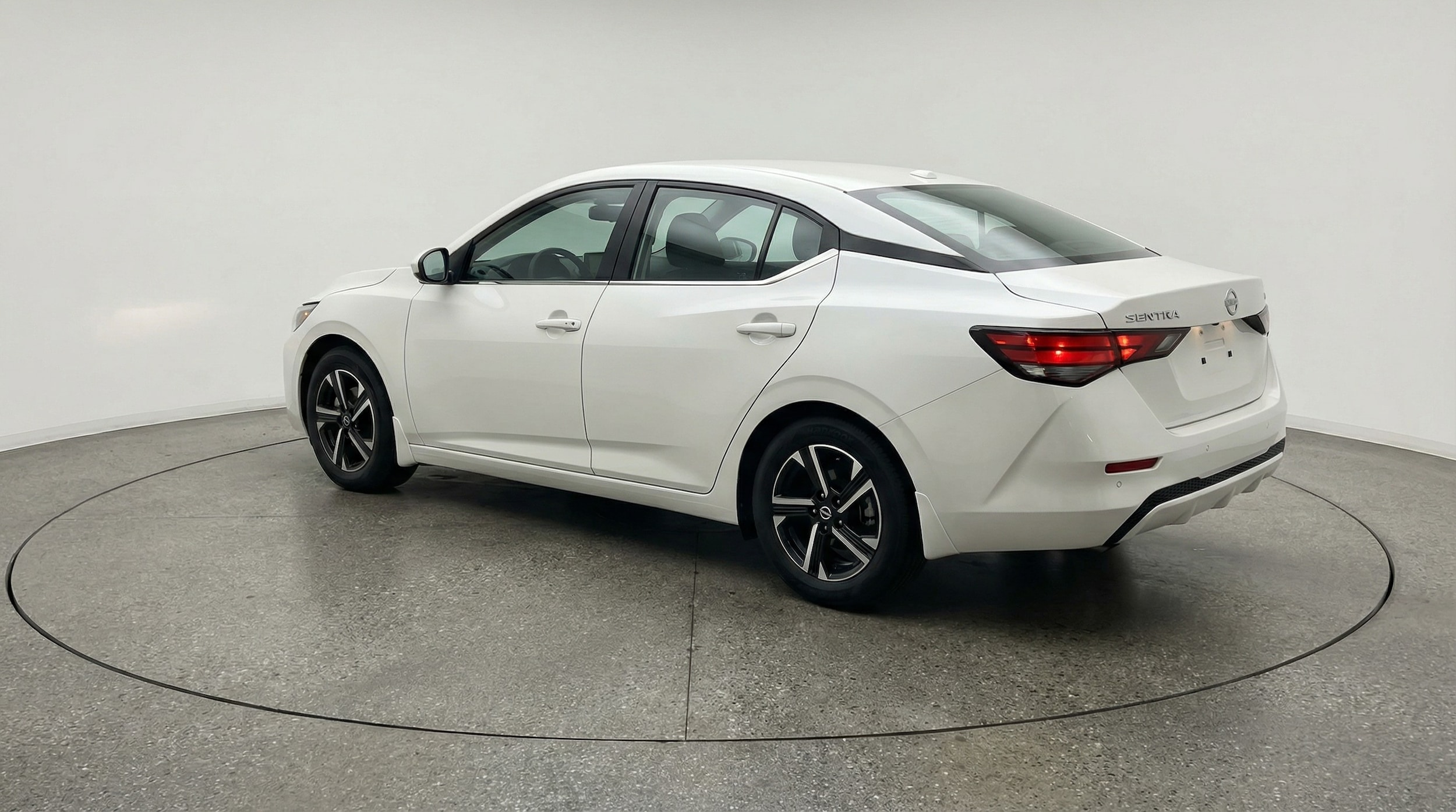 Thumbnail: 2025 Nissan Sentra - 5