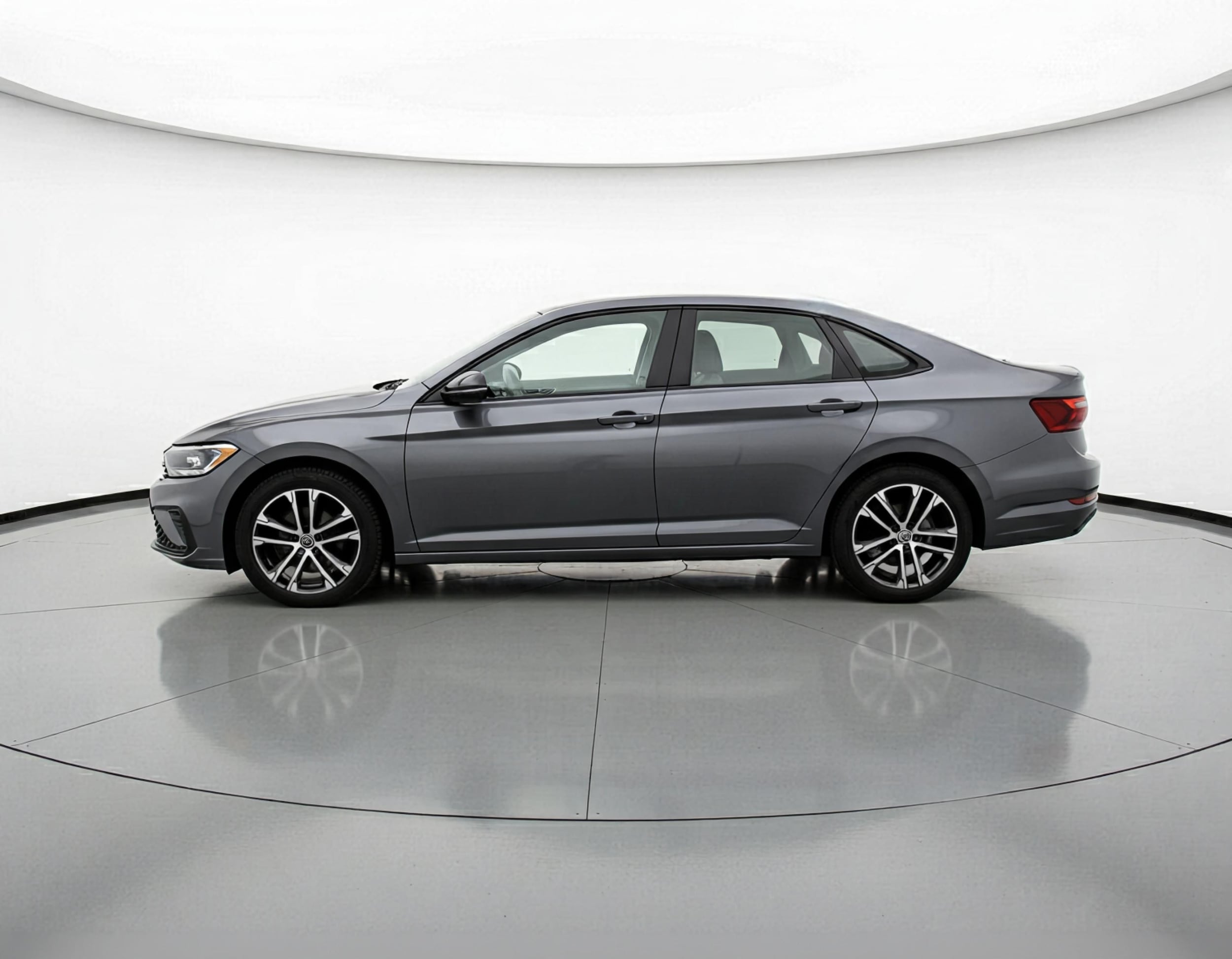 Thumbnail: 2025 Volkswagen Jetta - 4