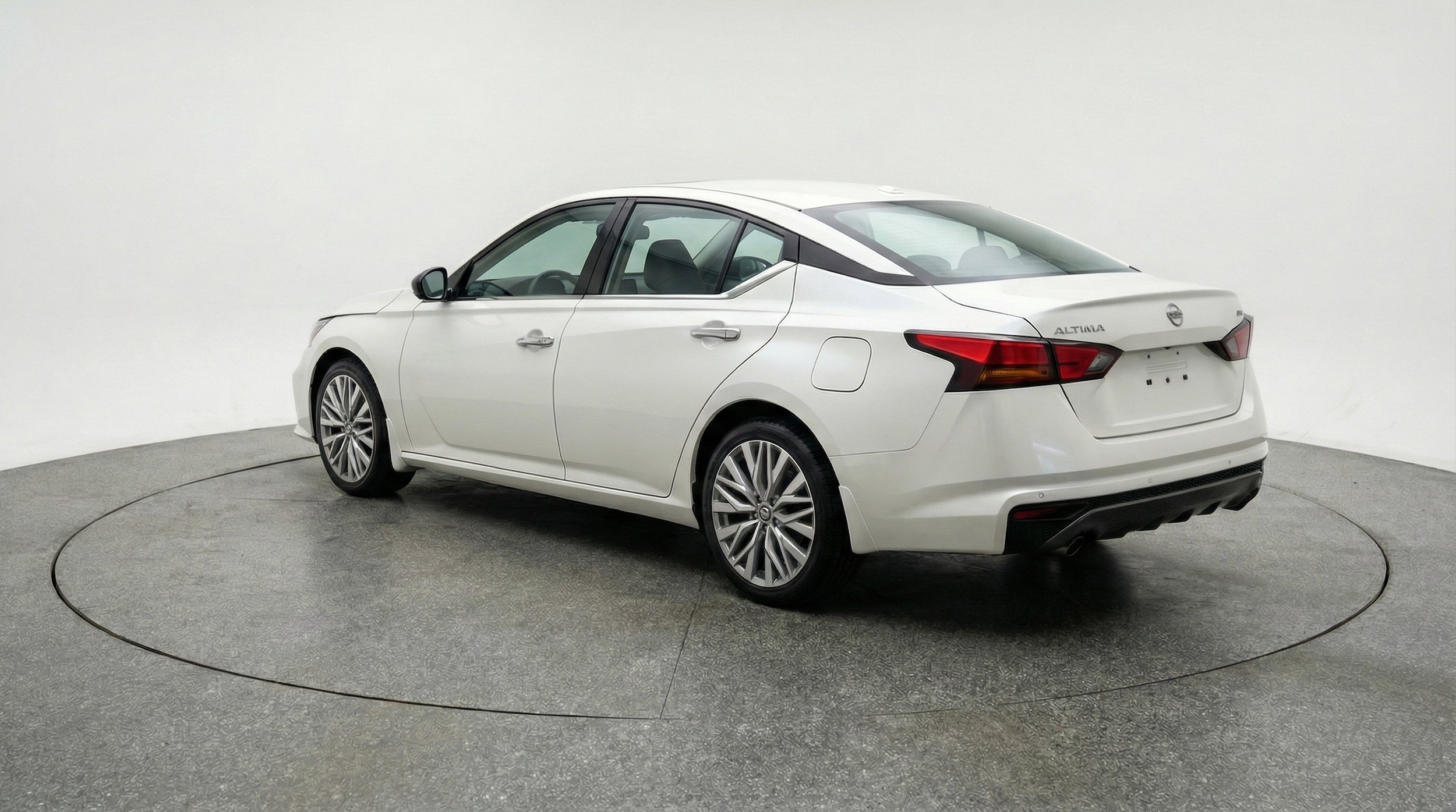 Thumbnail: 2025 Nissan Altima - 6