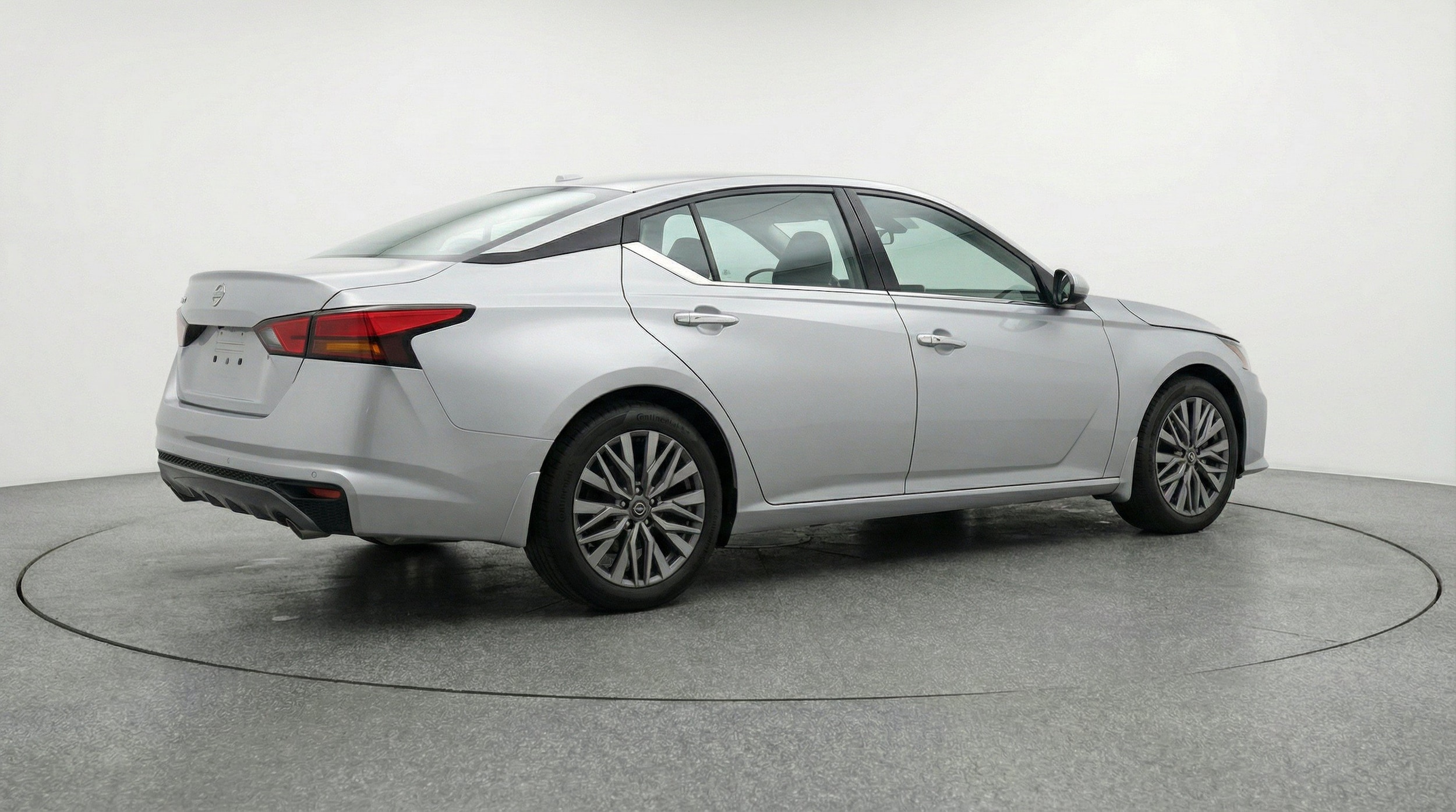 Thumbnail: 2025 Nissan Altima - 9
