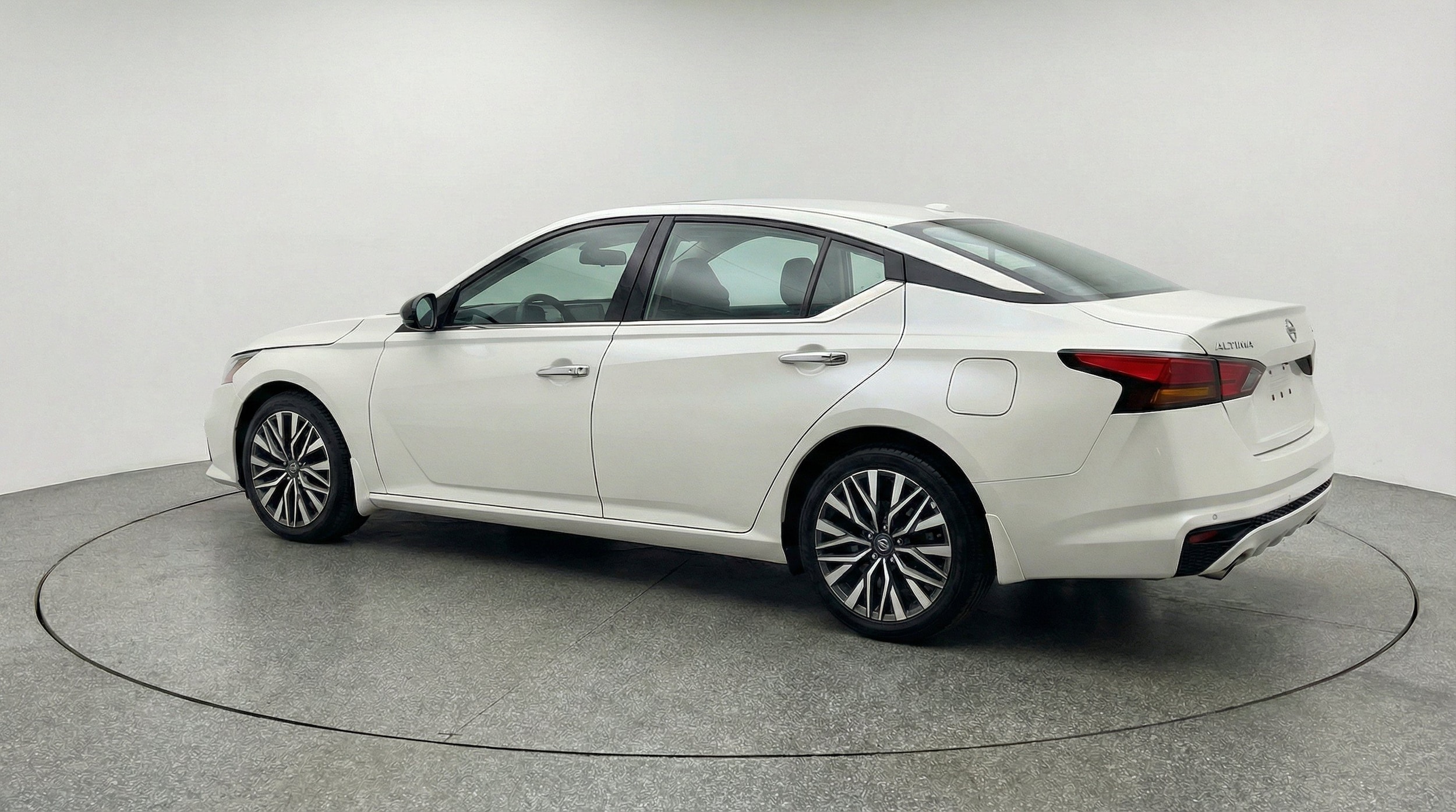 Thumbnail: 2025 Nissan Altima - 6