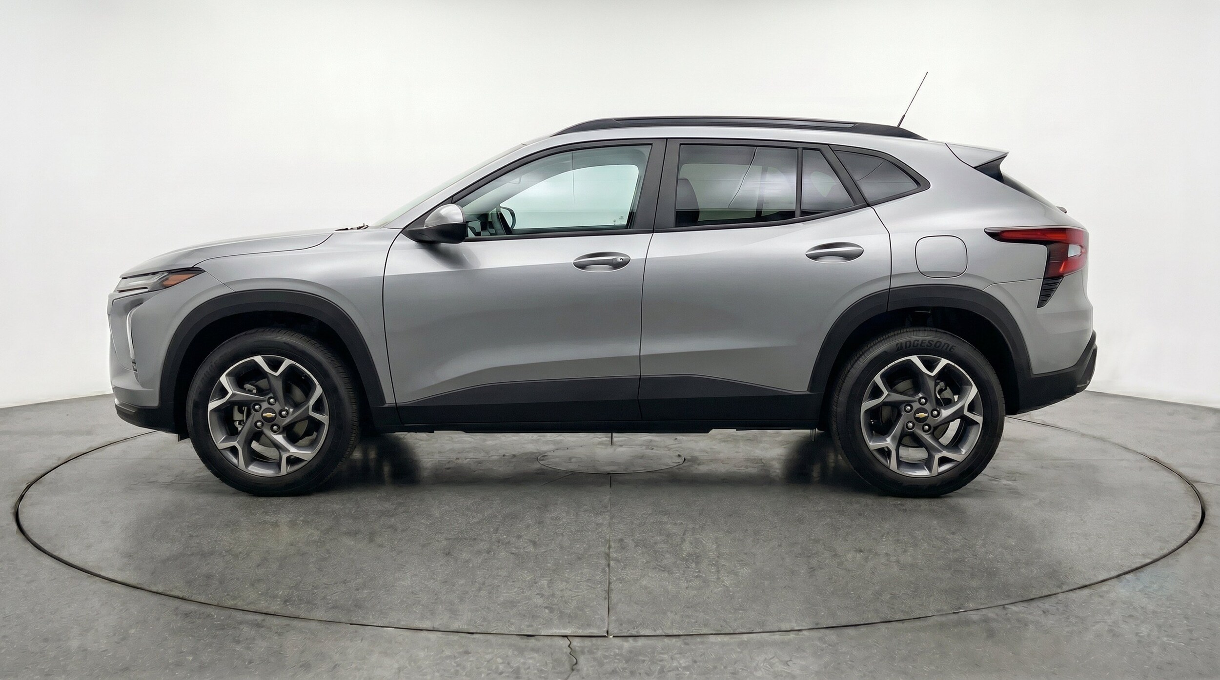 Thumbnail: 2025 Chevrolet Trax - 5