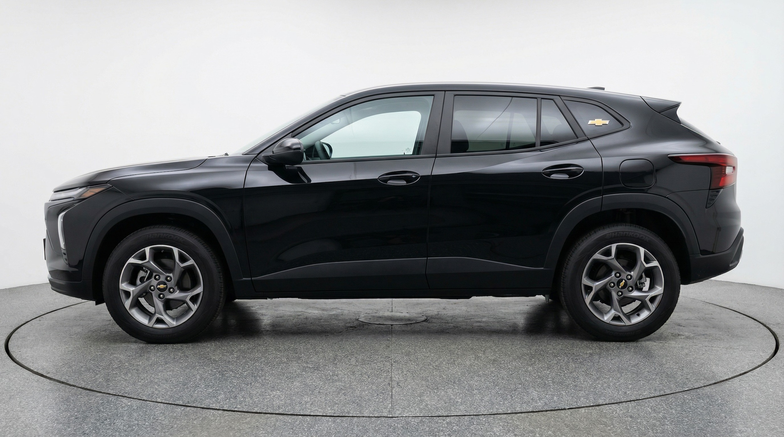 Thumbnail: 2025 Chevrolet Trax - 4