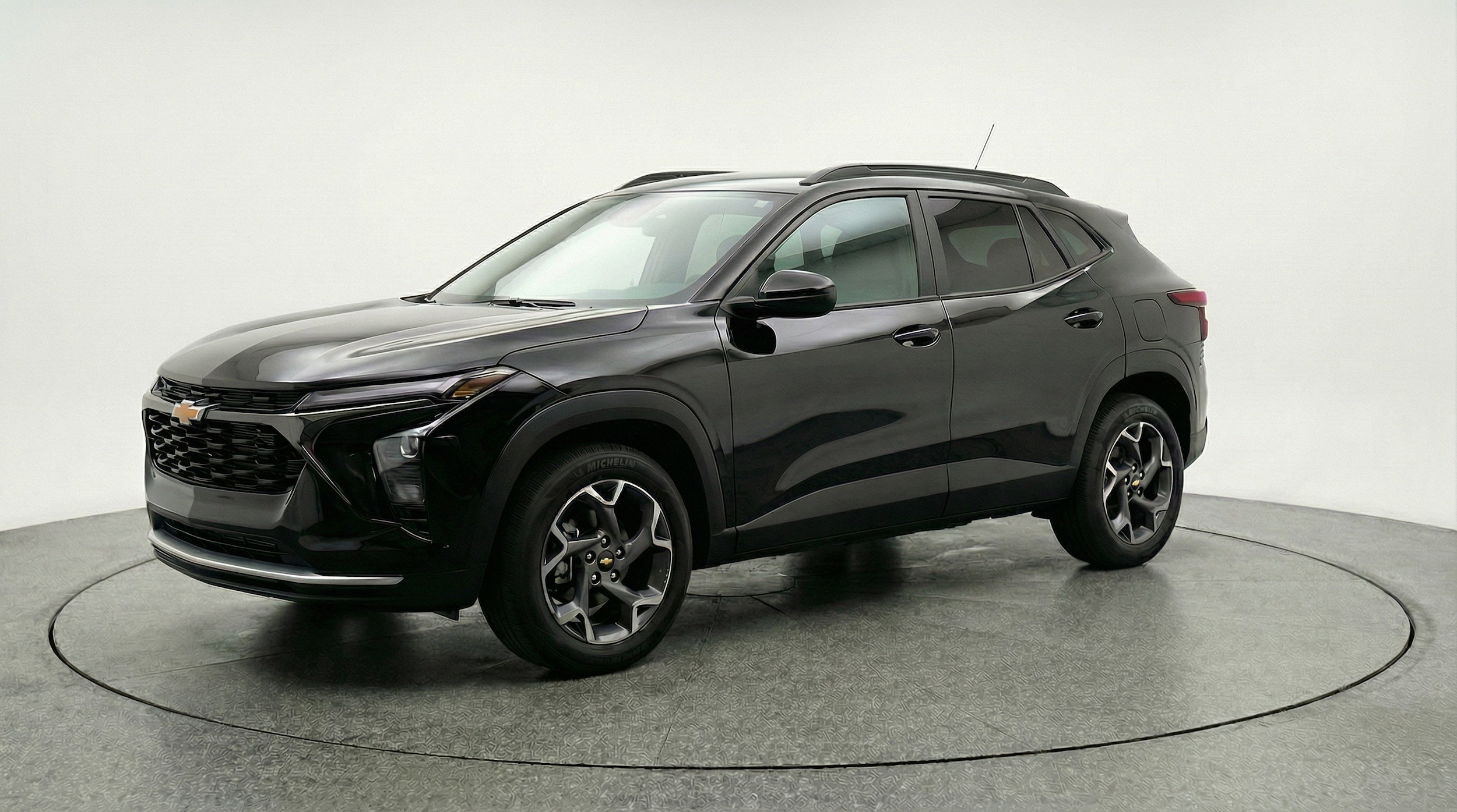 Thumbnail: 2025 Chevrolet Trax - 3