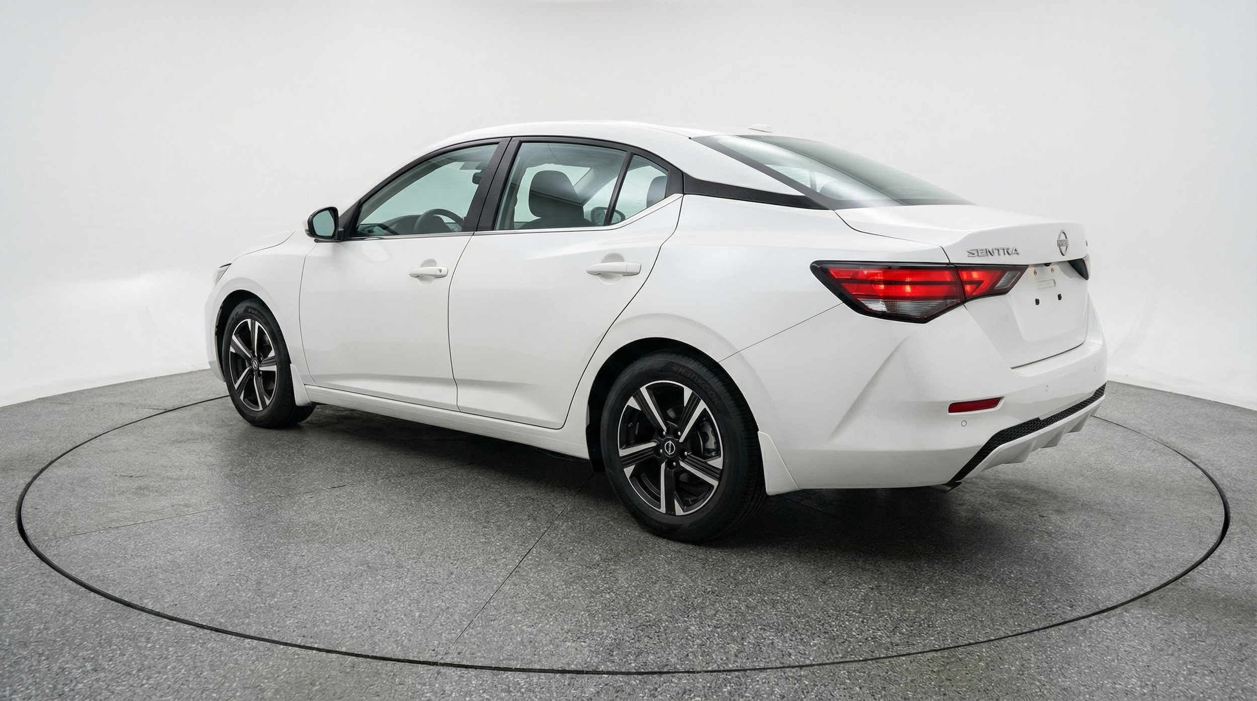 Thumbnail: 2025 Nissan Sentra - 5