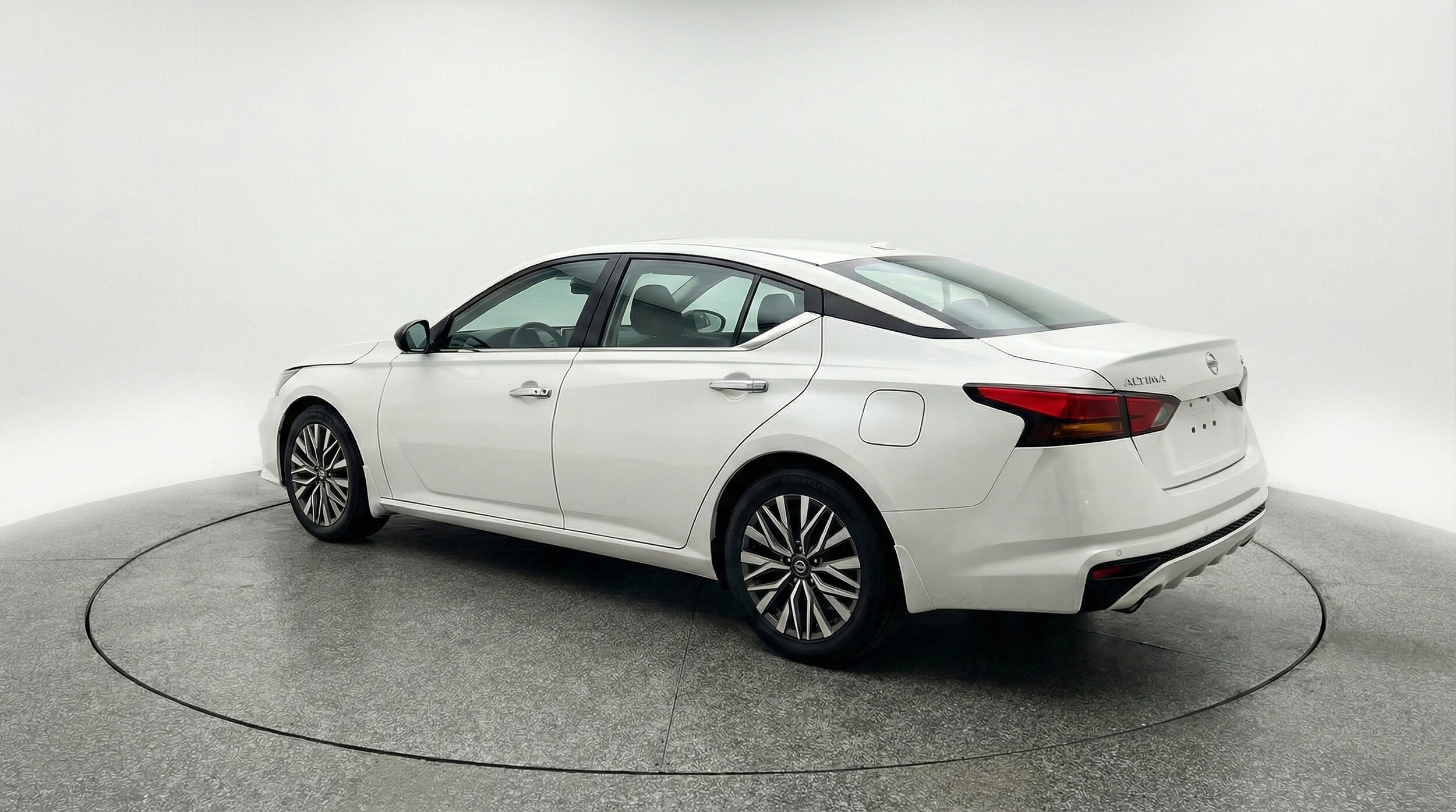 Thumbnail: 2025 Nissan Altima - 7