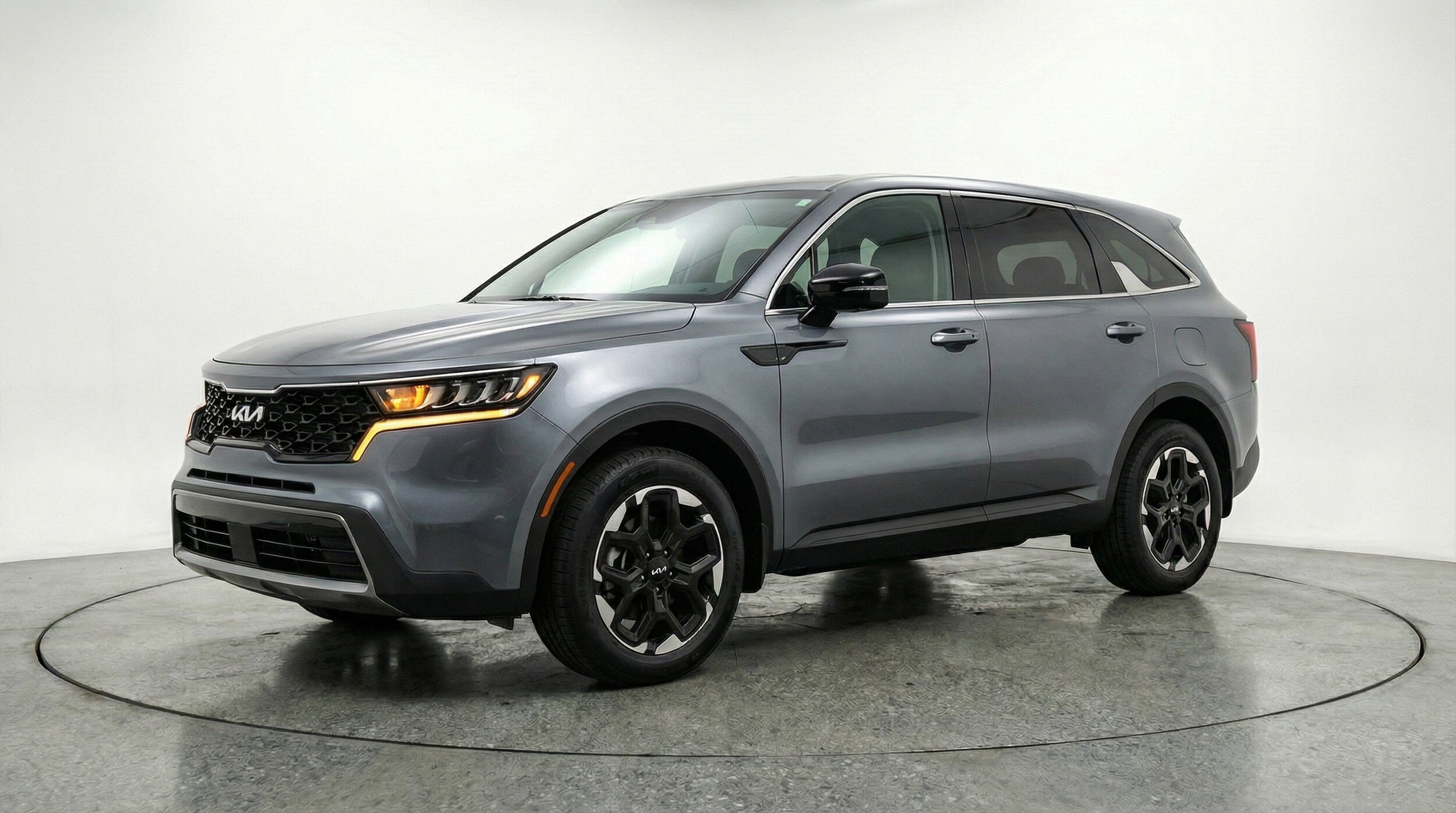 Thumbnail: 2024 Kia Sorento - 3