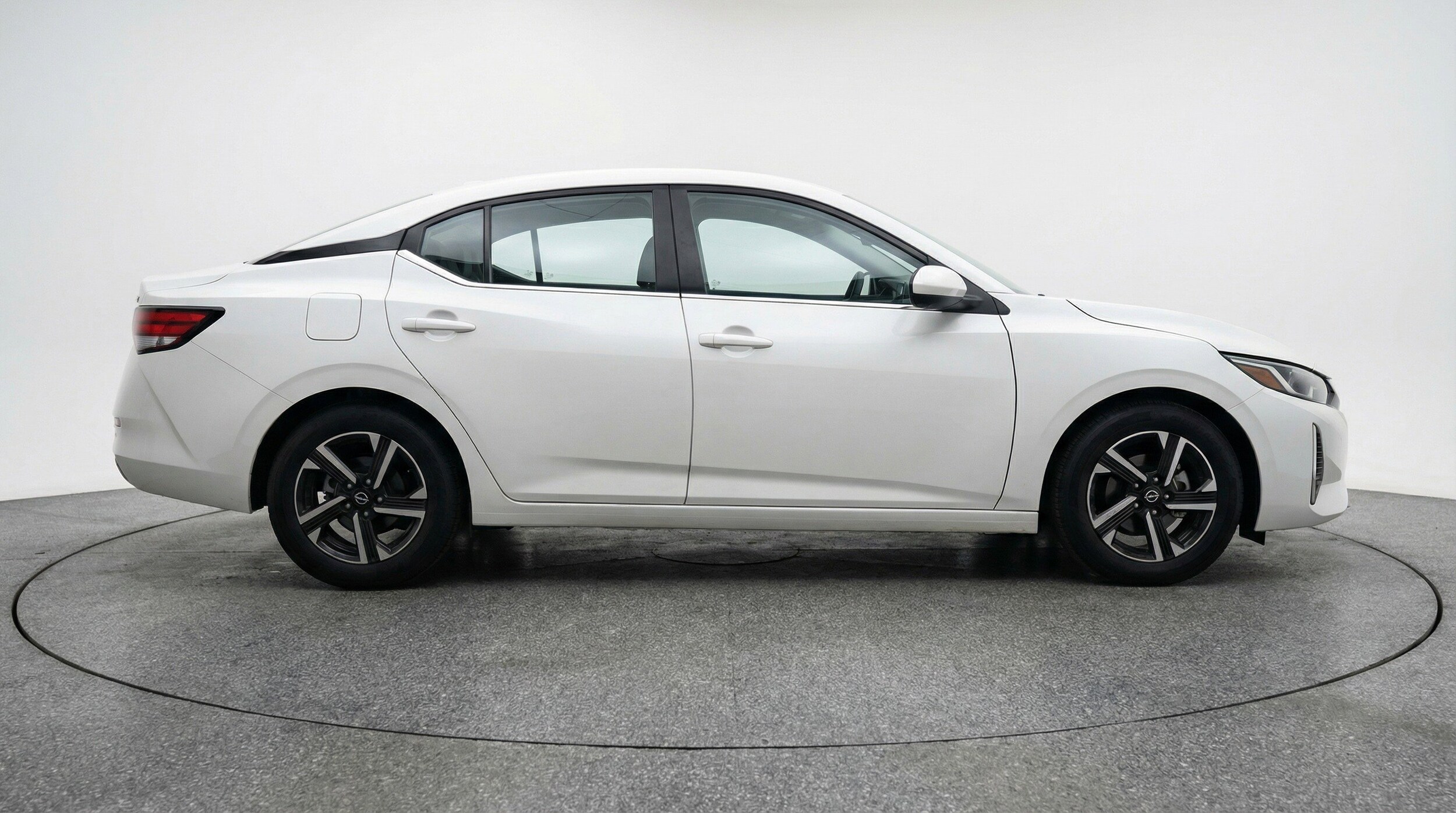 Thumbnail: 2025 Nissan Sentra - 11