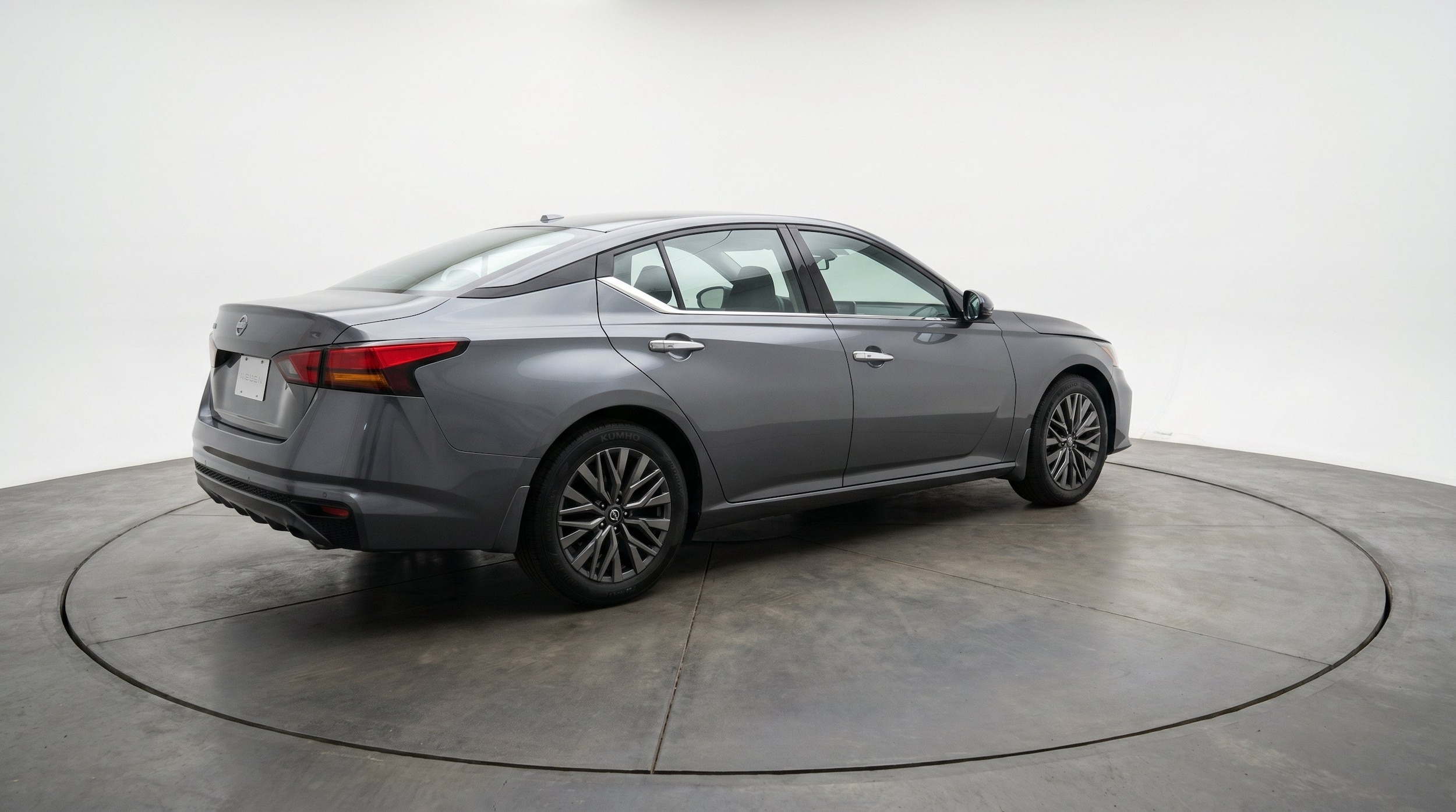 Thumbnail: 2025 Nissan Altima - 9