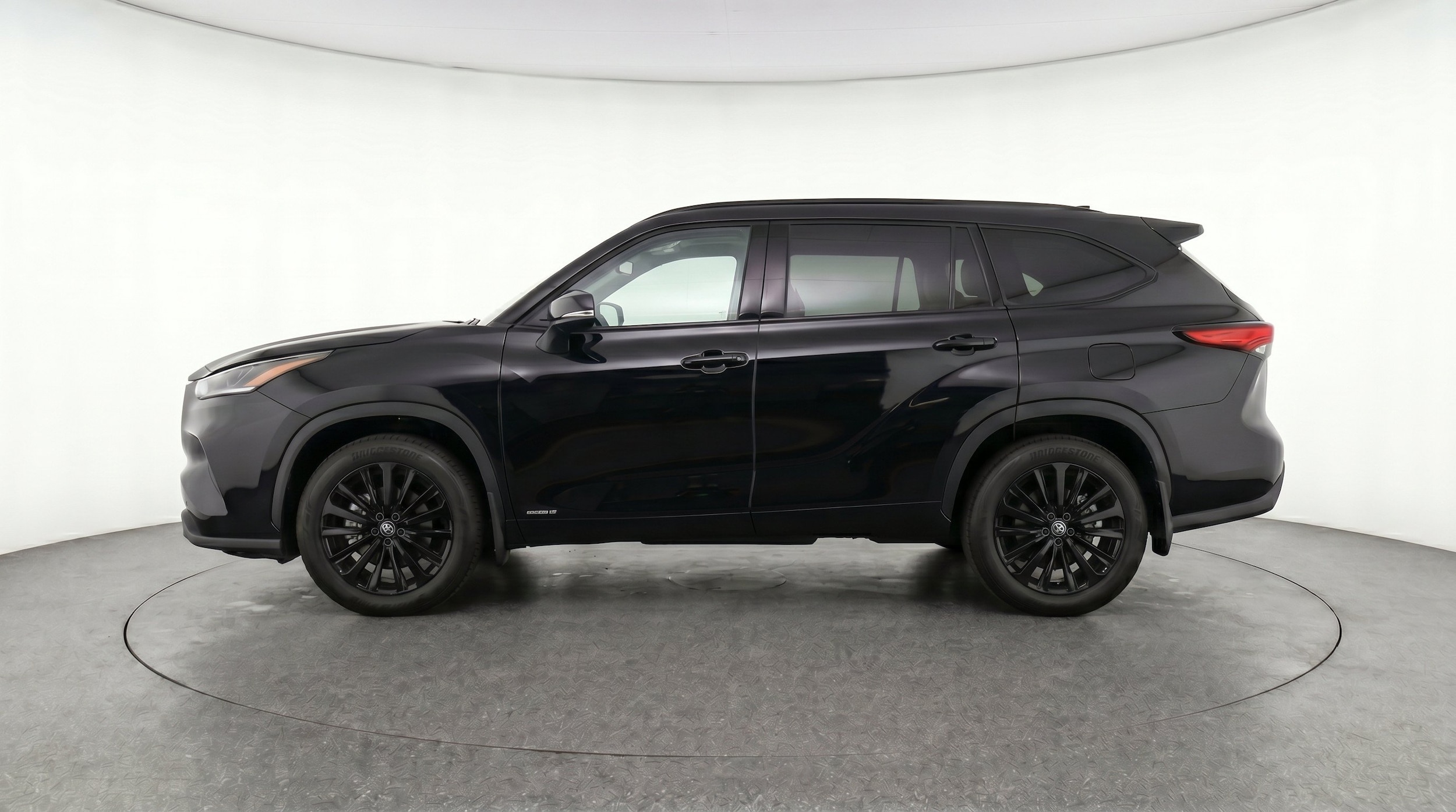 Thumbnail: 2025 Toyota Highlander - 5
