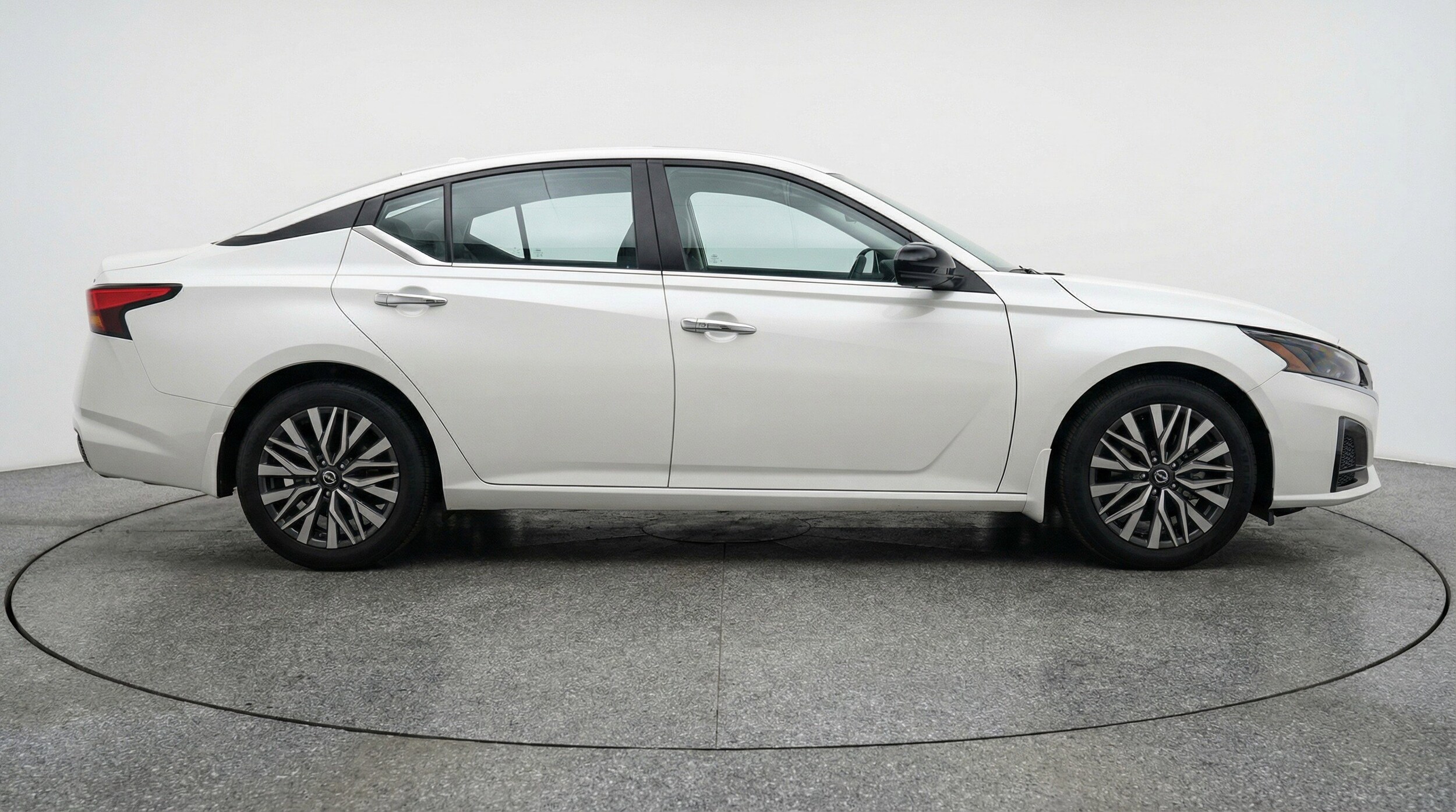Thumbnail: 2025 Nissan Altima - 11
