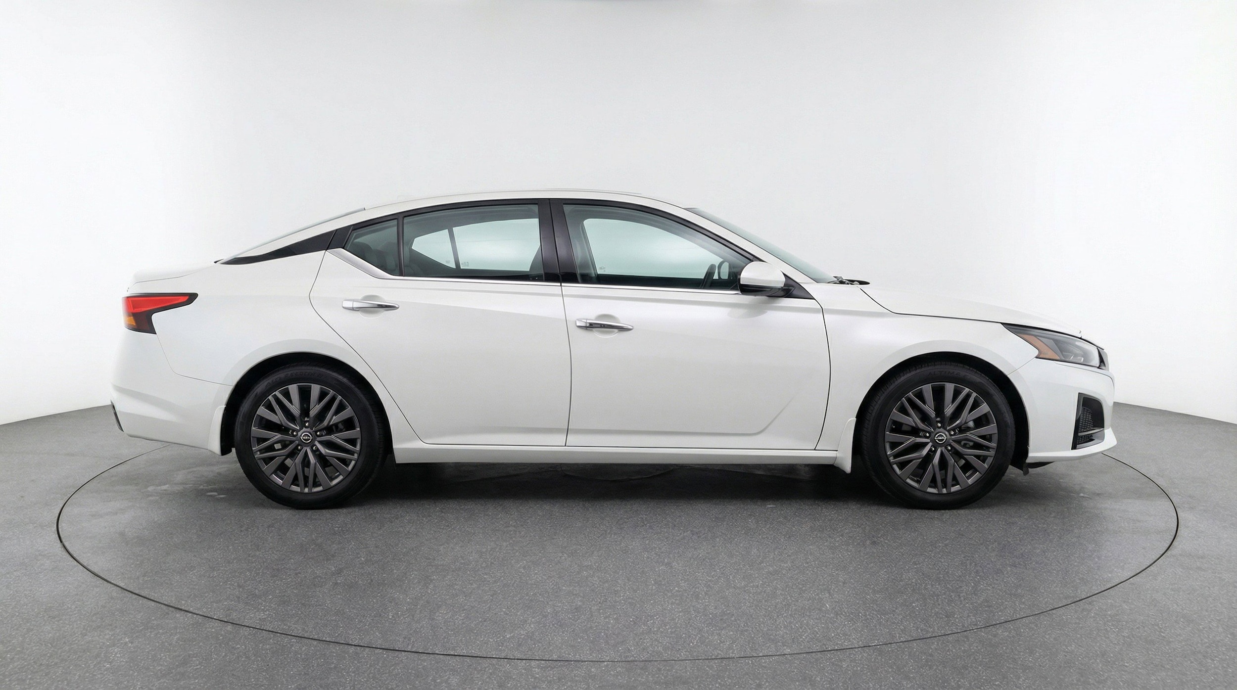 Thumbnail: 2025 Nissan Altima - 11