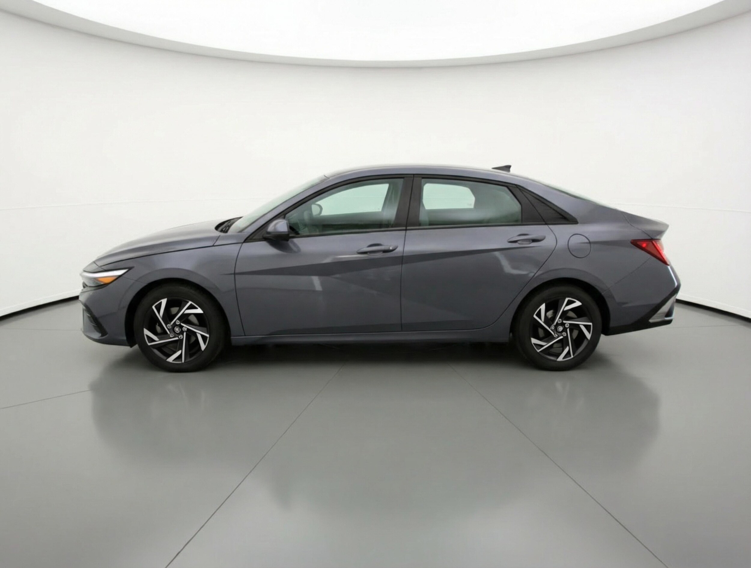 Thumbnail: 2025 Hyundai Elantra - 4