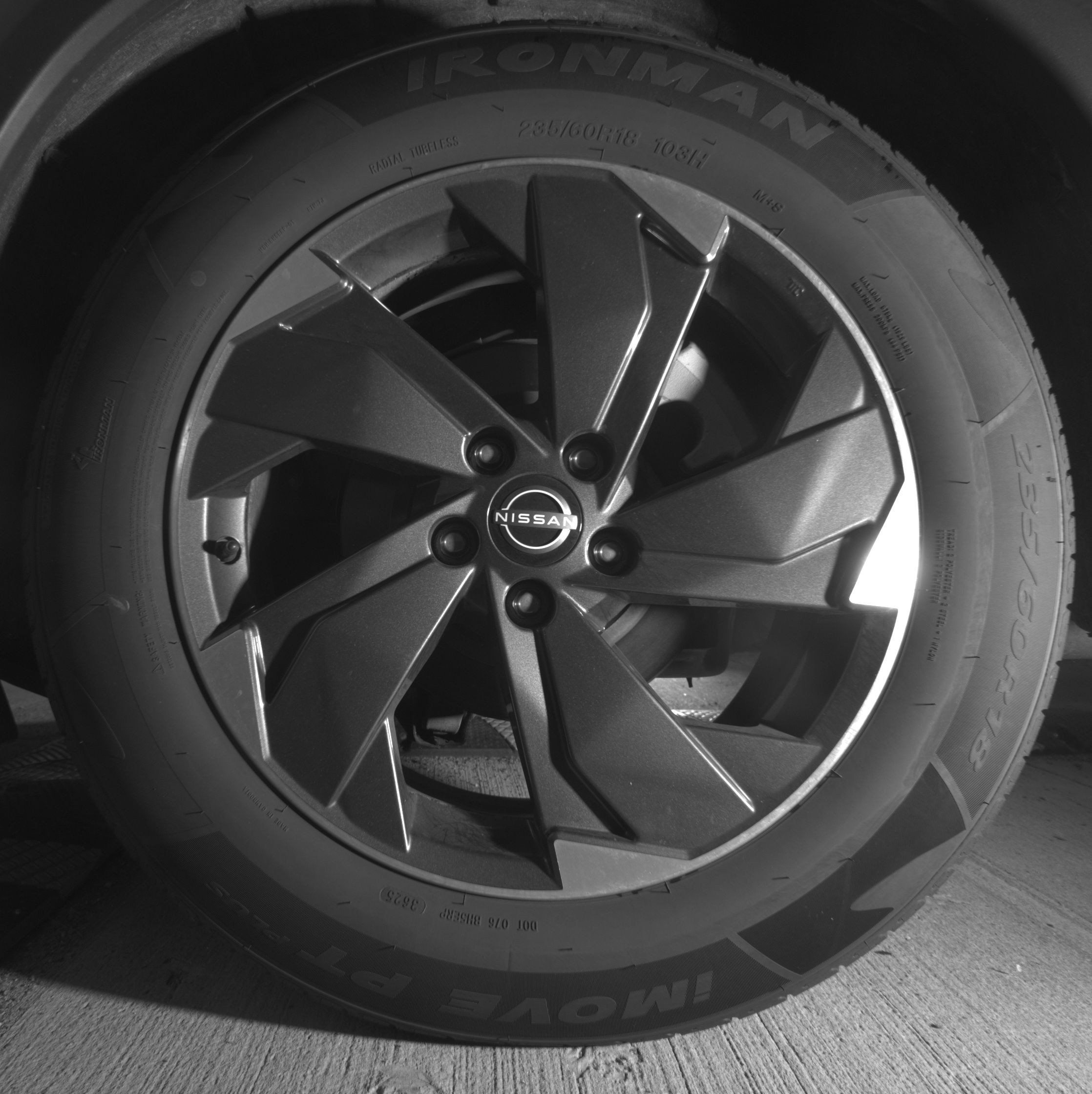 Thumbnail: 2025 Nissan Rogue - 14