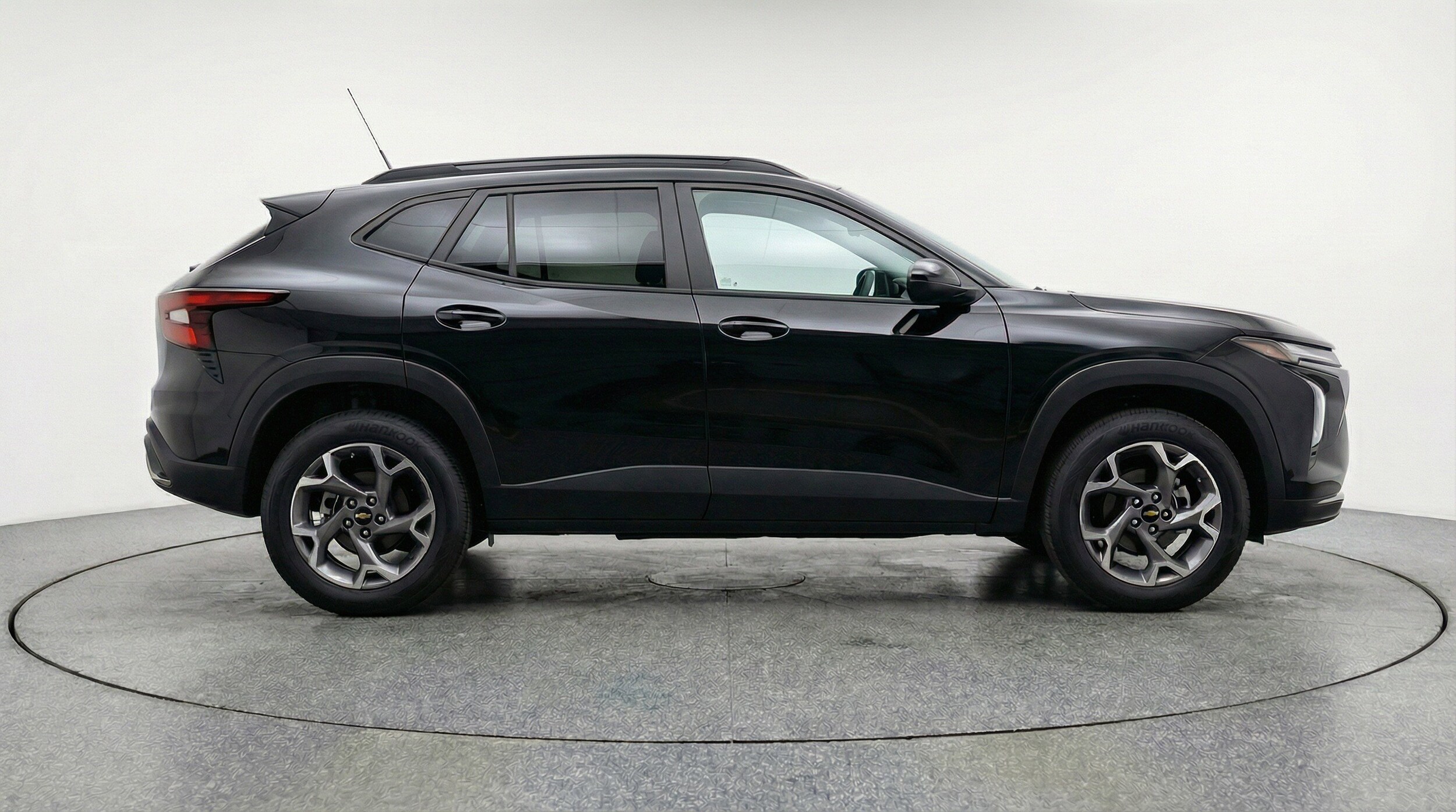 Thumbnail: 2025 Chevrolet Trax - 11