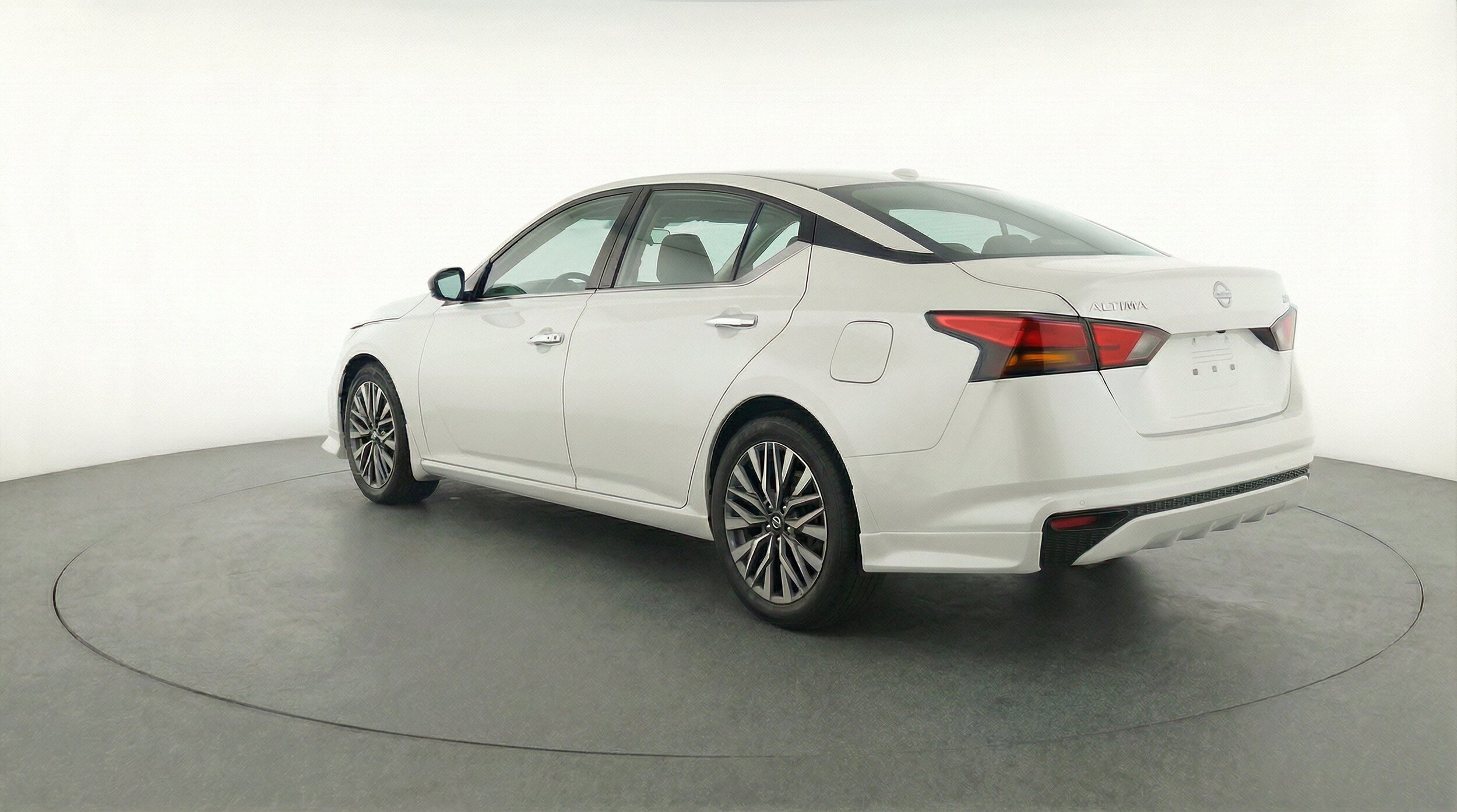Thumbnail: 2025 Nissan Altima - 6